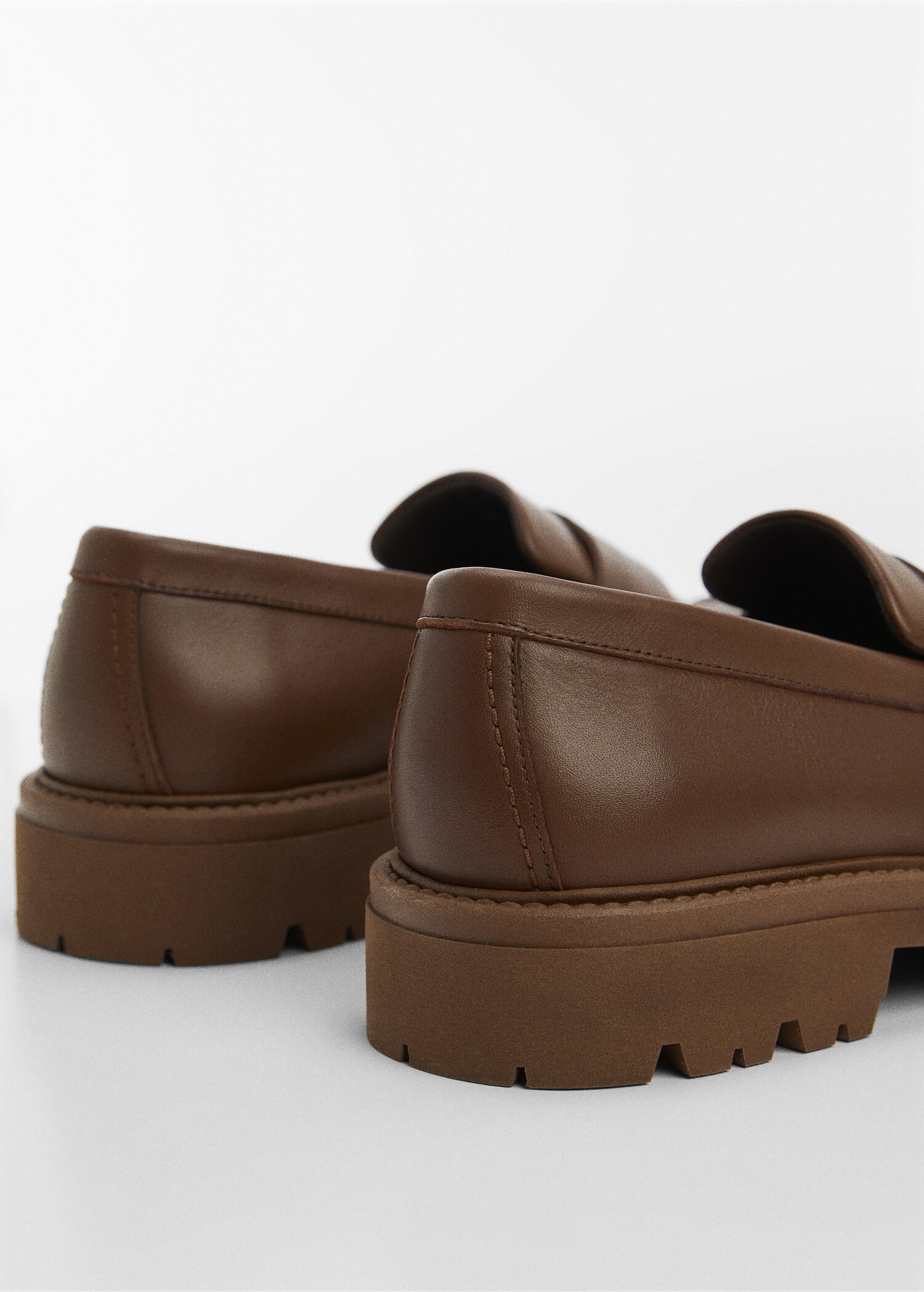 Mocasín piel suela track - Detalle del artículo 1