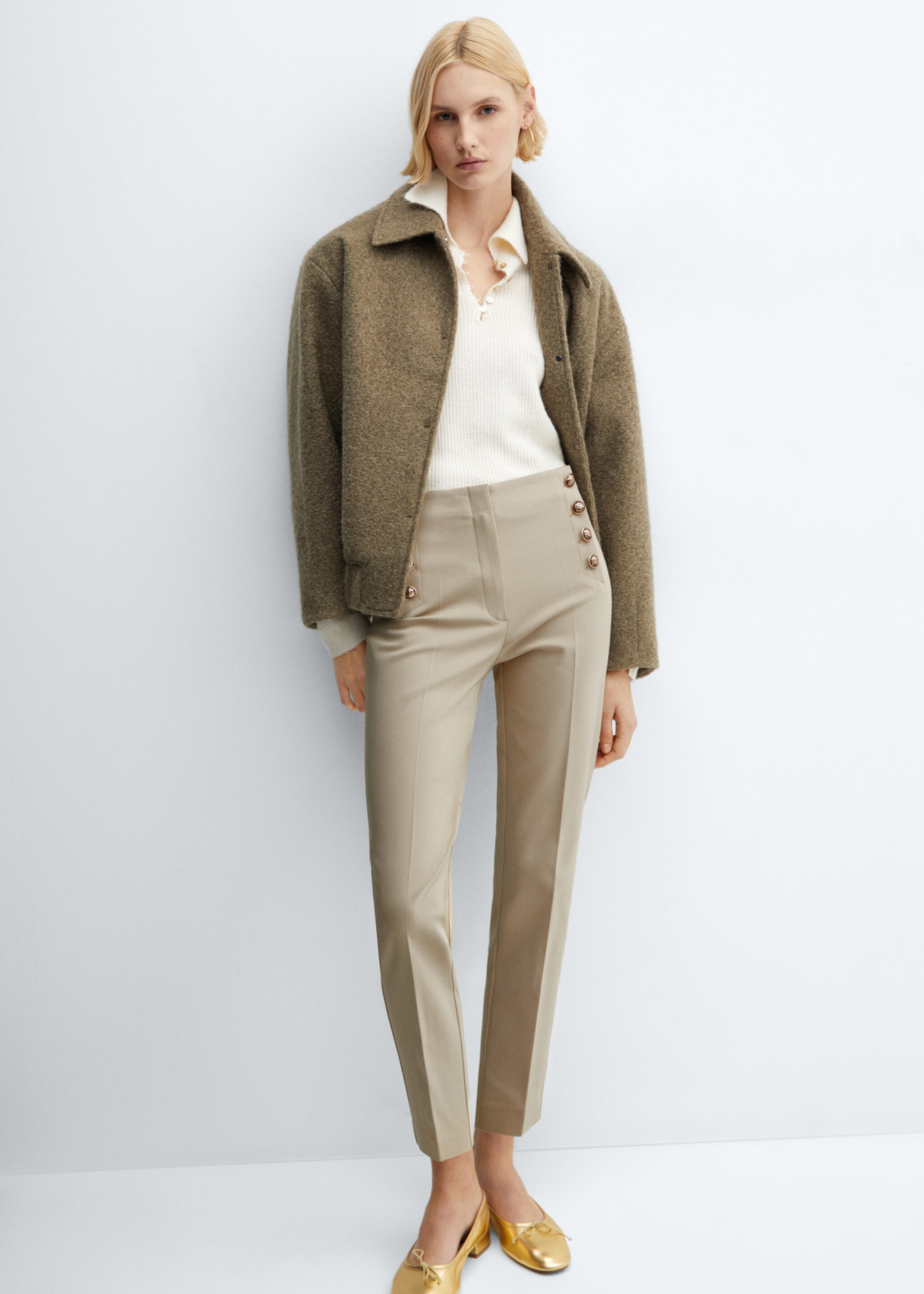 Cropped button trousers - Details of the article 2