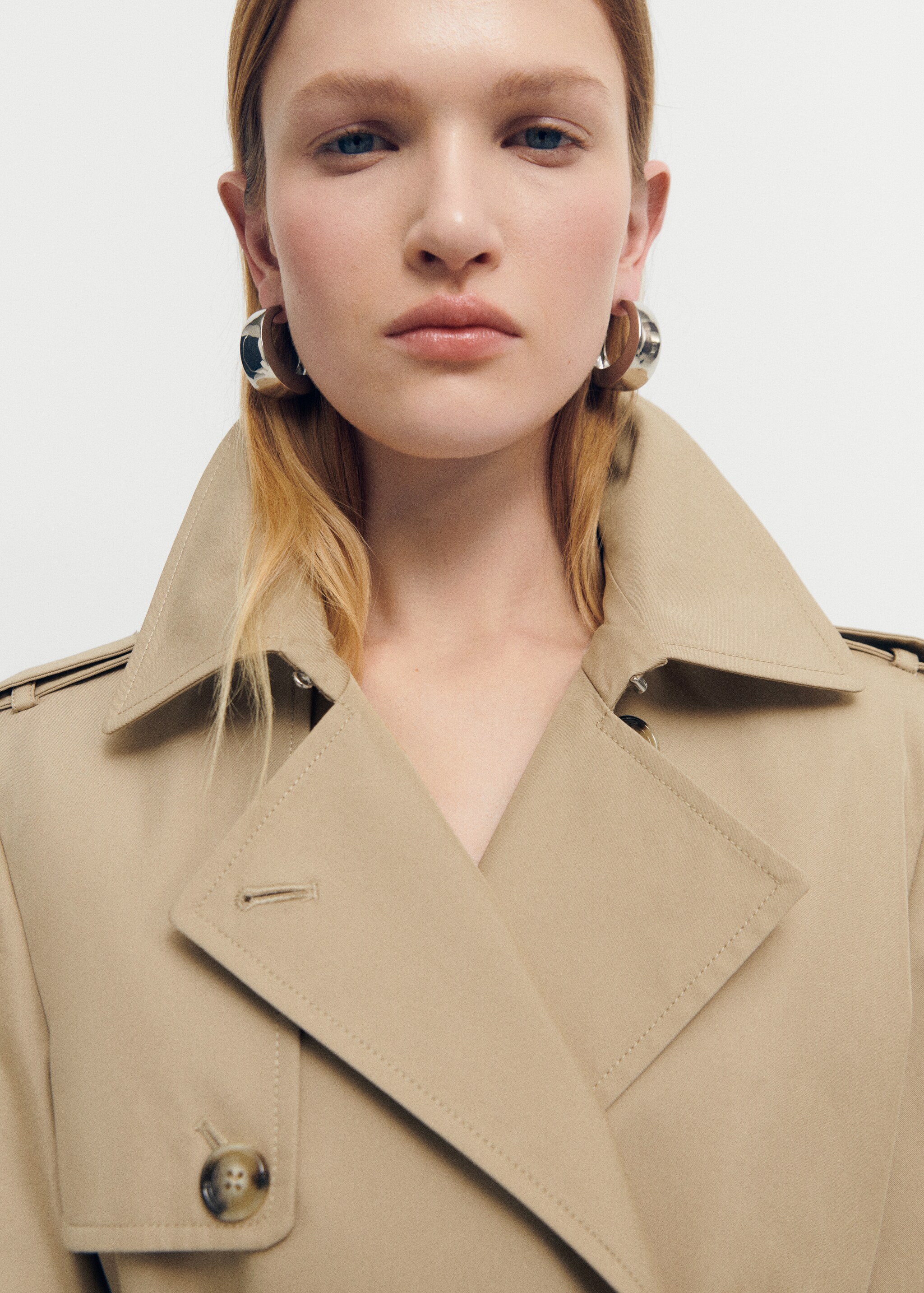 Double-breasted cotton trench coat - Details of the article 1
