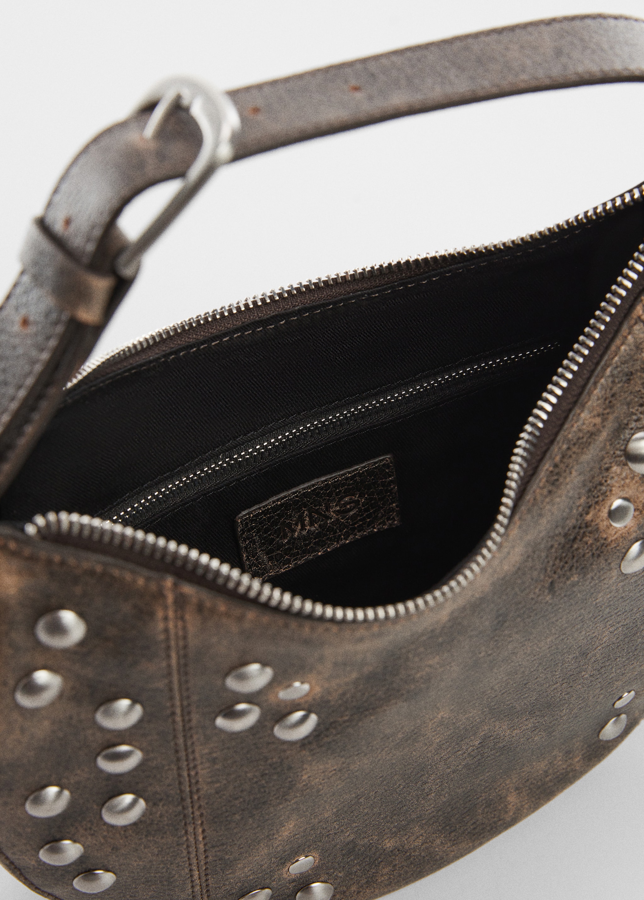 Stud leather bag - Details of the article 2