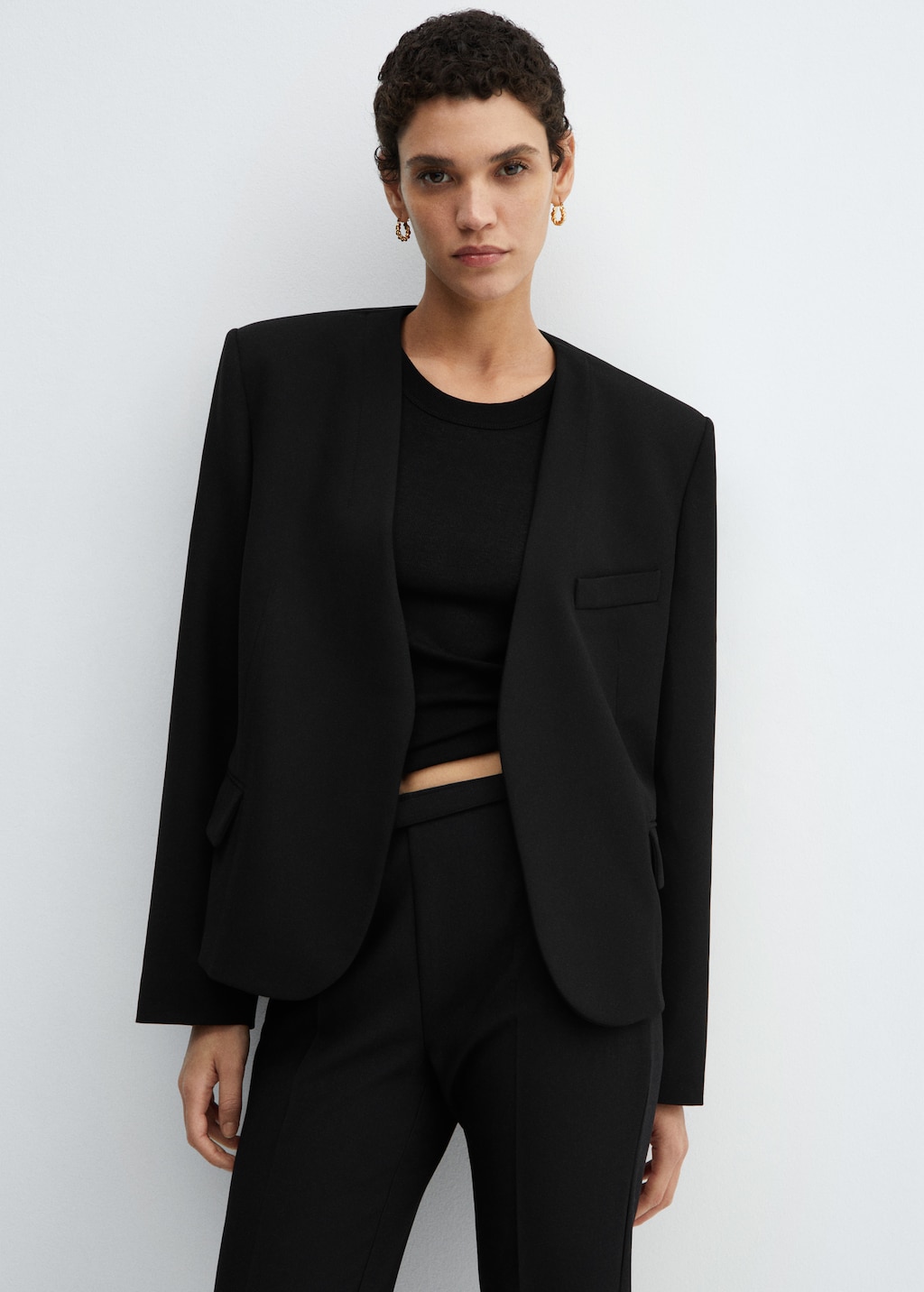 Padded shoulder blazer