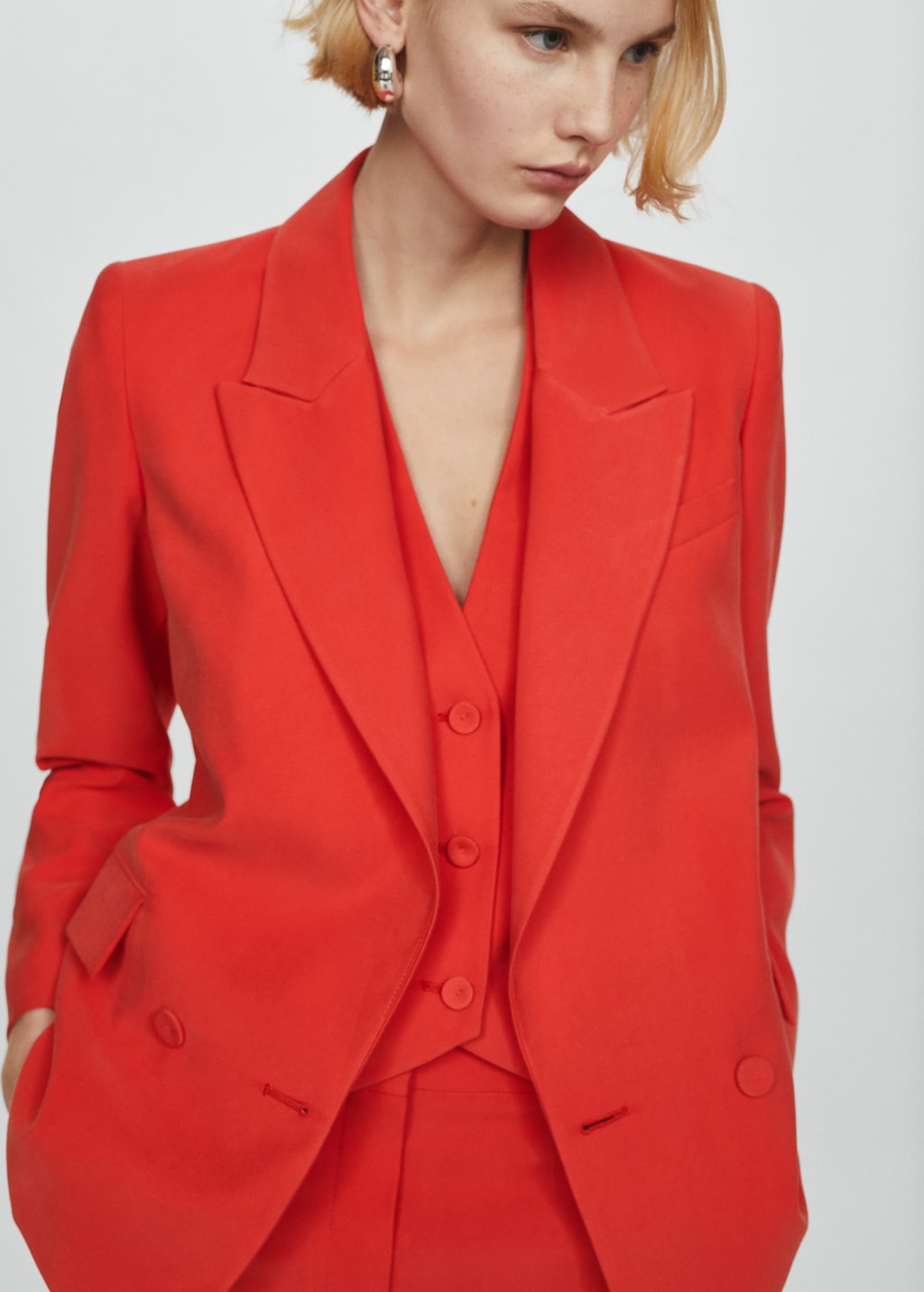 Tailleur rouge mango hotsell