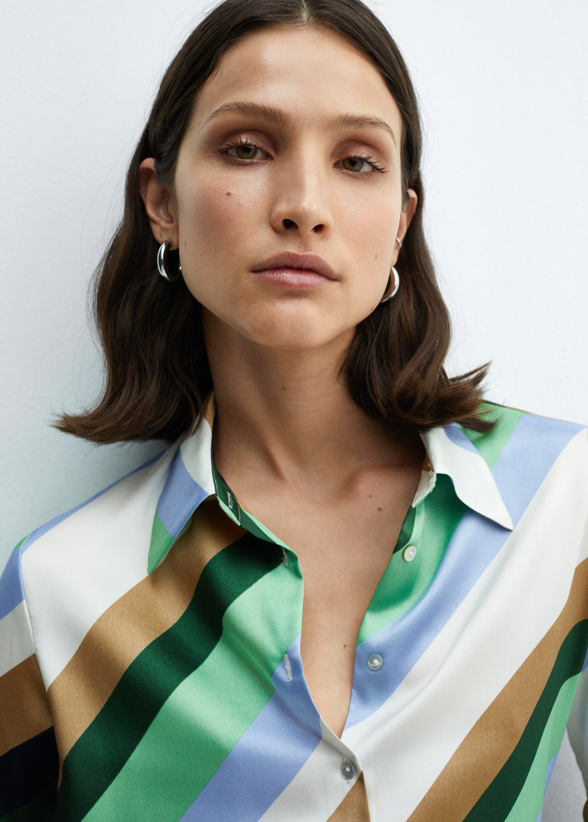 Satin striped shirt - Details of the article 1