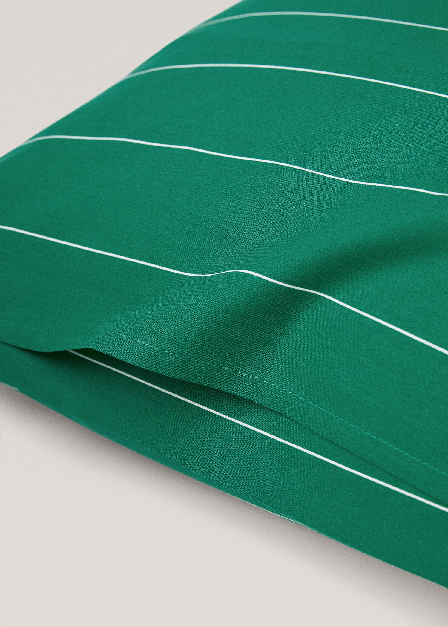 Striped cotton pillowcase 60x60cm (Pack of 2) - Details of the article 2