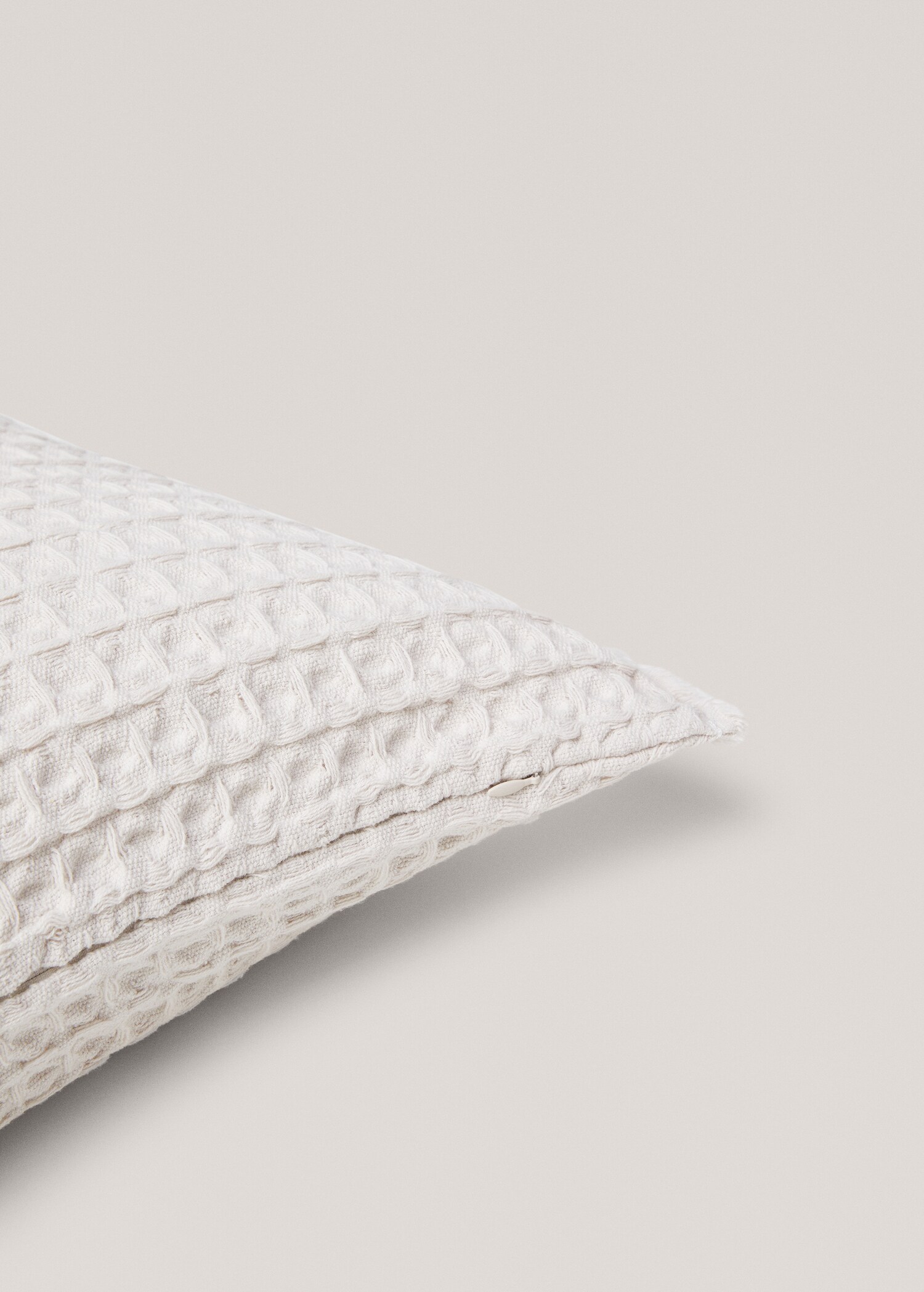 Cotton waffle pillowcase 60x60cm - Details of the article 2