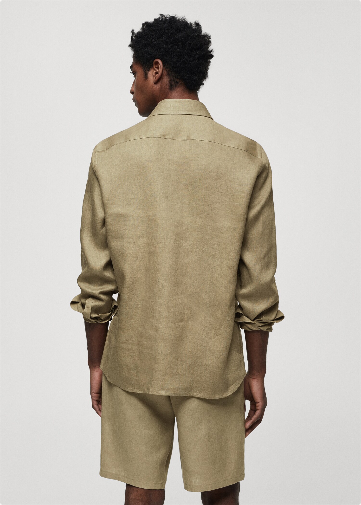 Camisa regular fit 100% lino - Reverso del artículo