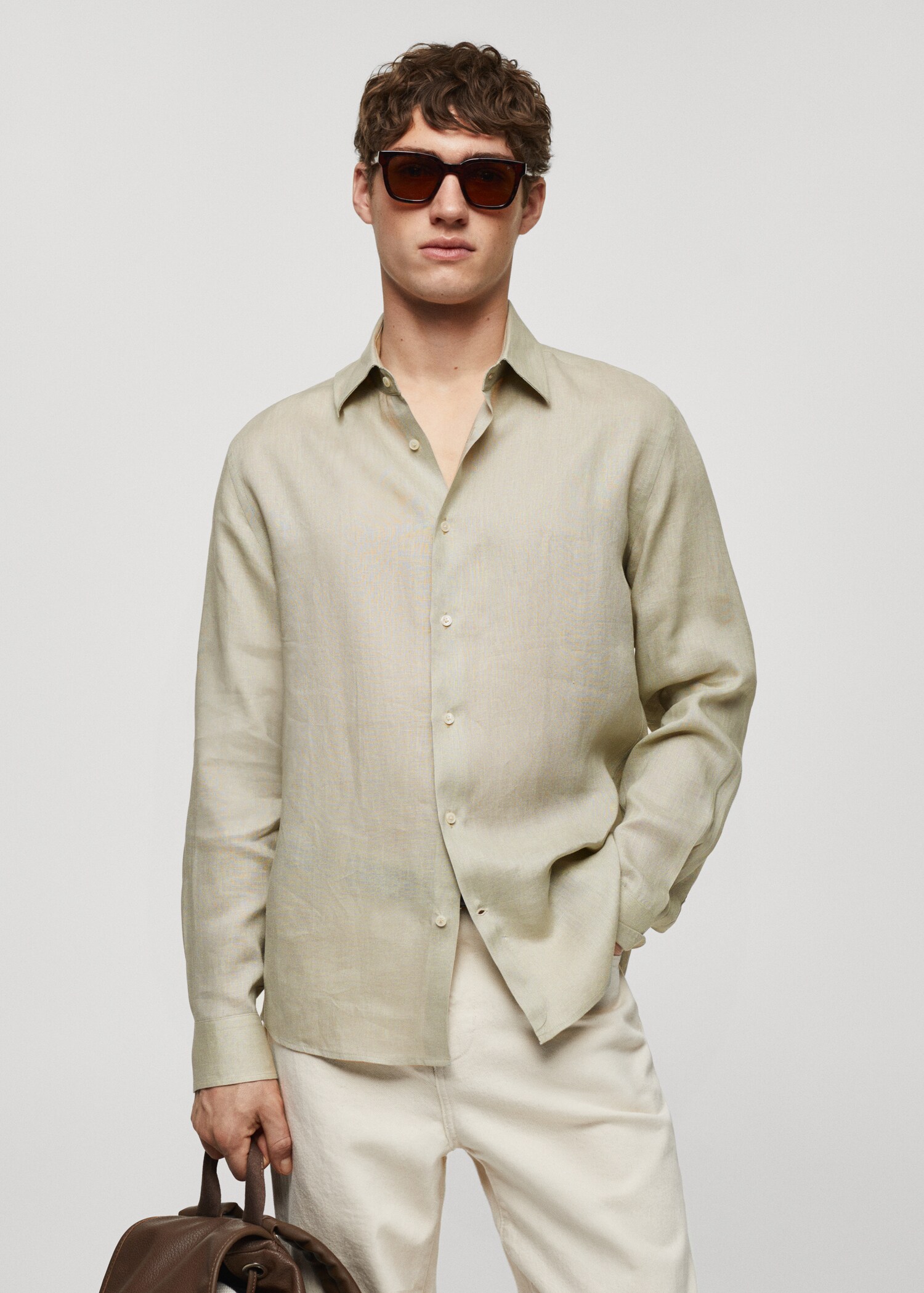 Camisa regular fit 100% lino - Plano medio