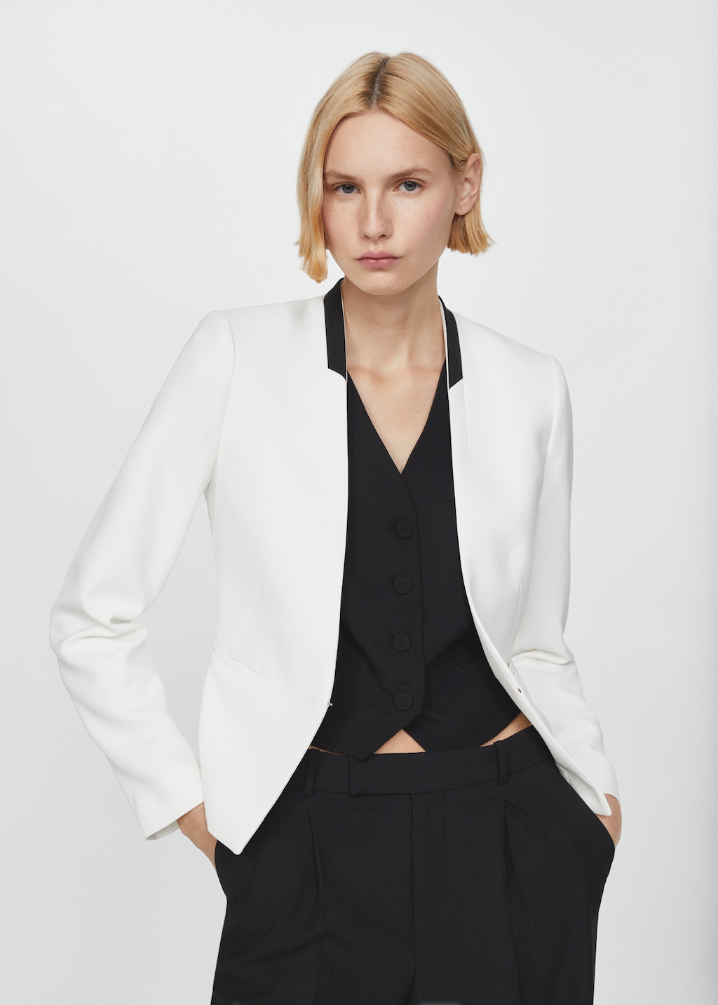 Contrasting trims blazer Women MANGO Taiwan area