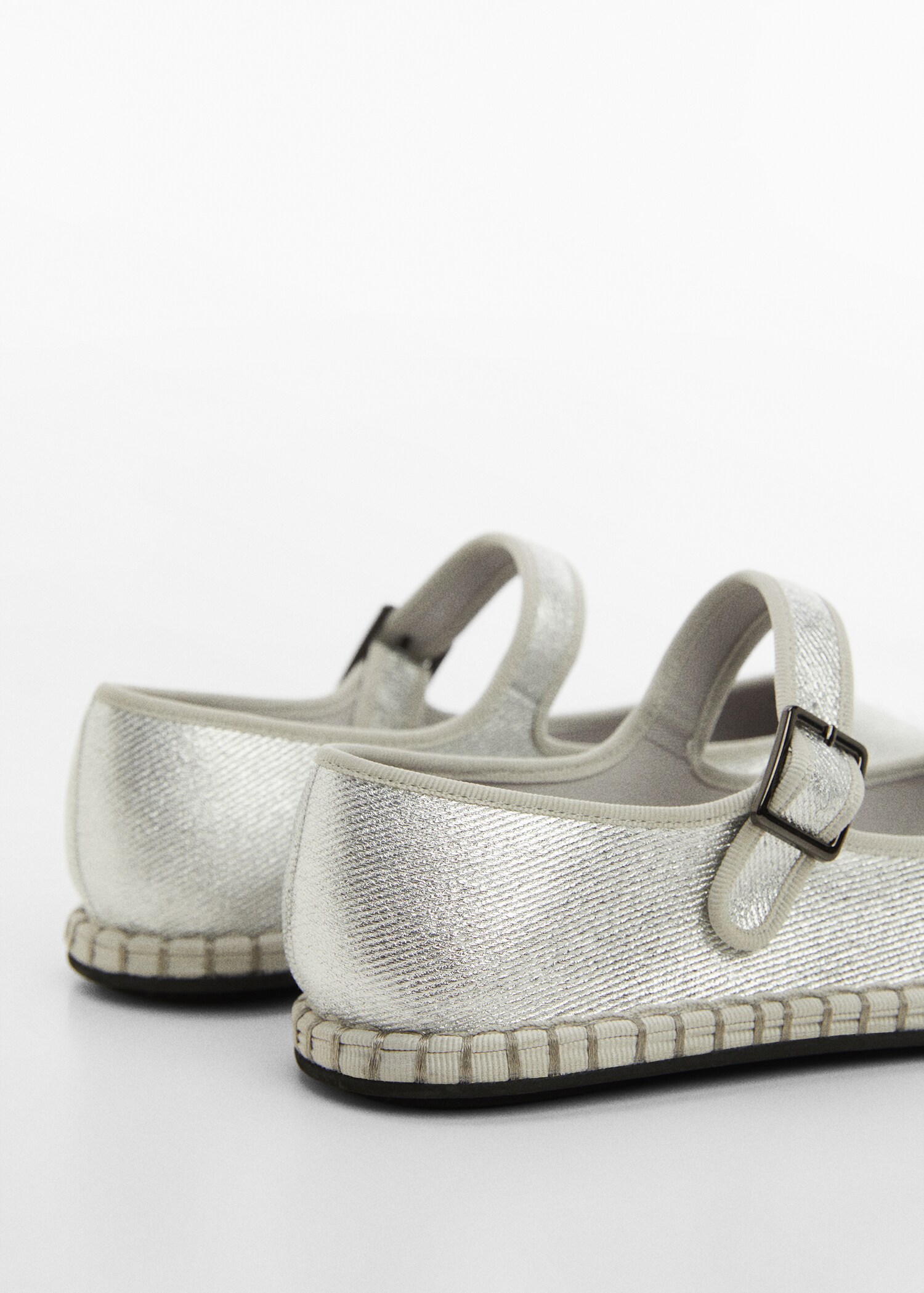 Metallic strip ballerinas - Details of the article 1