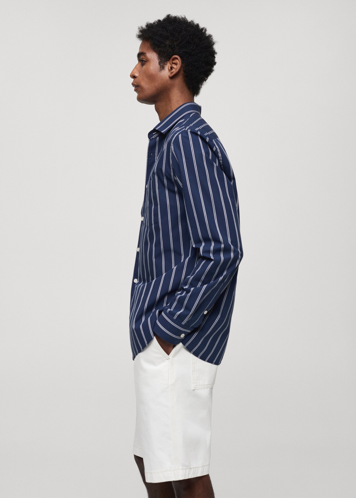 Classic-fit striped cotton shirt - Details of the article 2