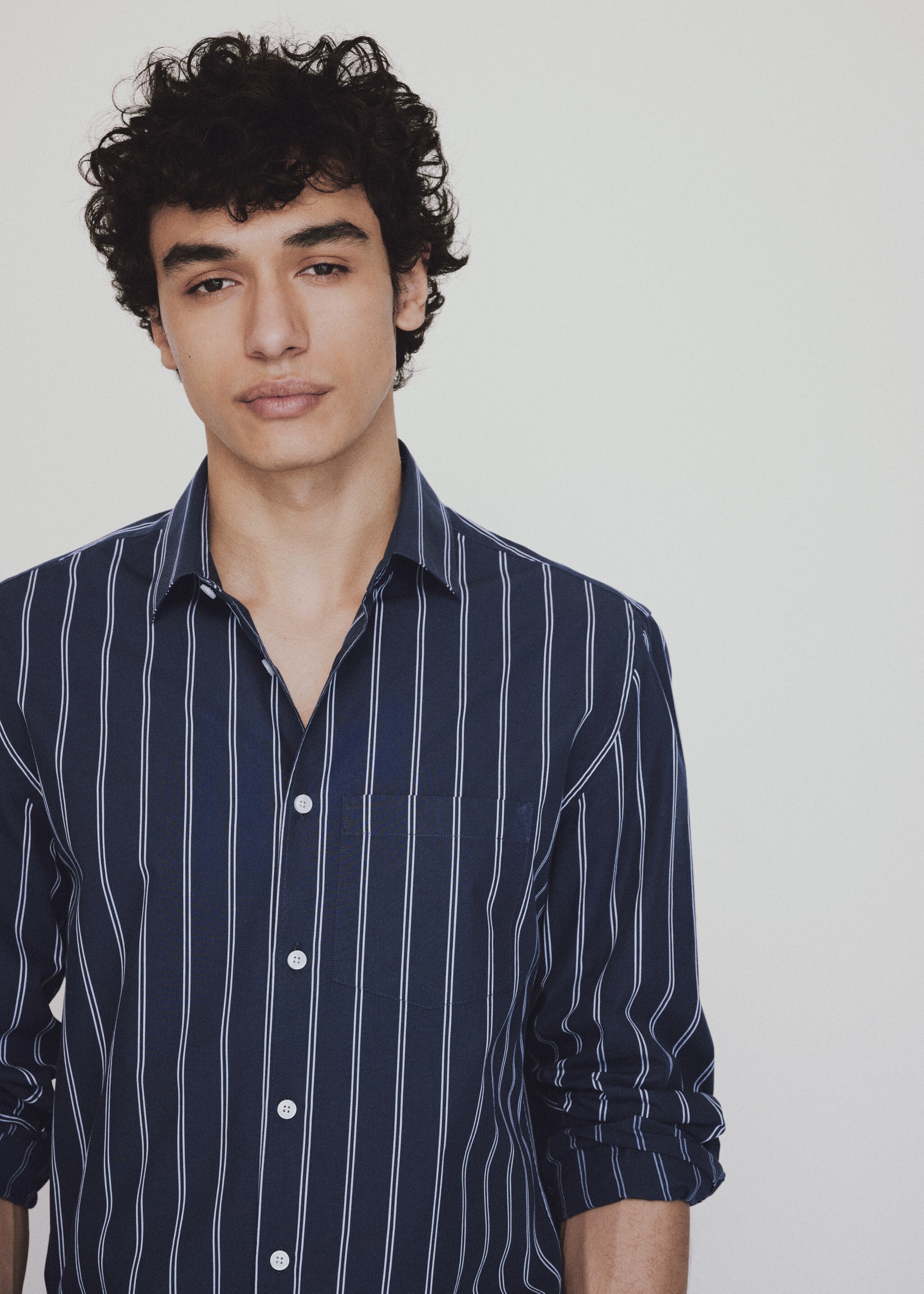 Classic fit striped seersucker cotton shirt - Details of the article 5