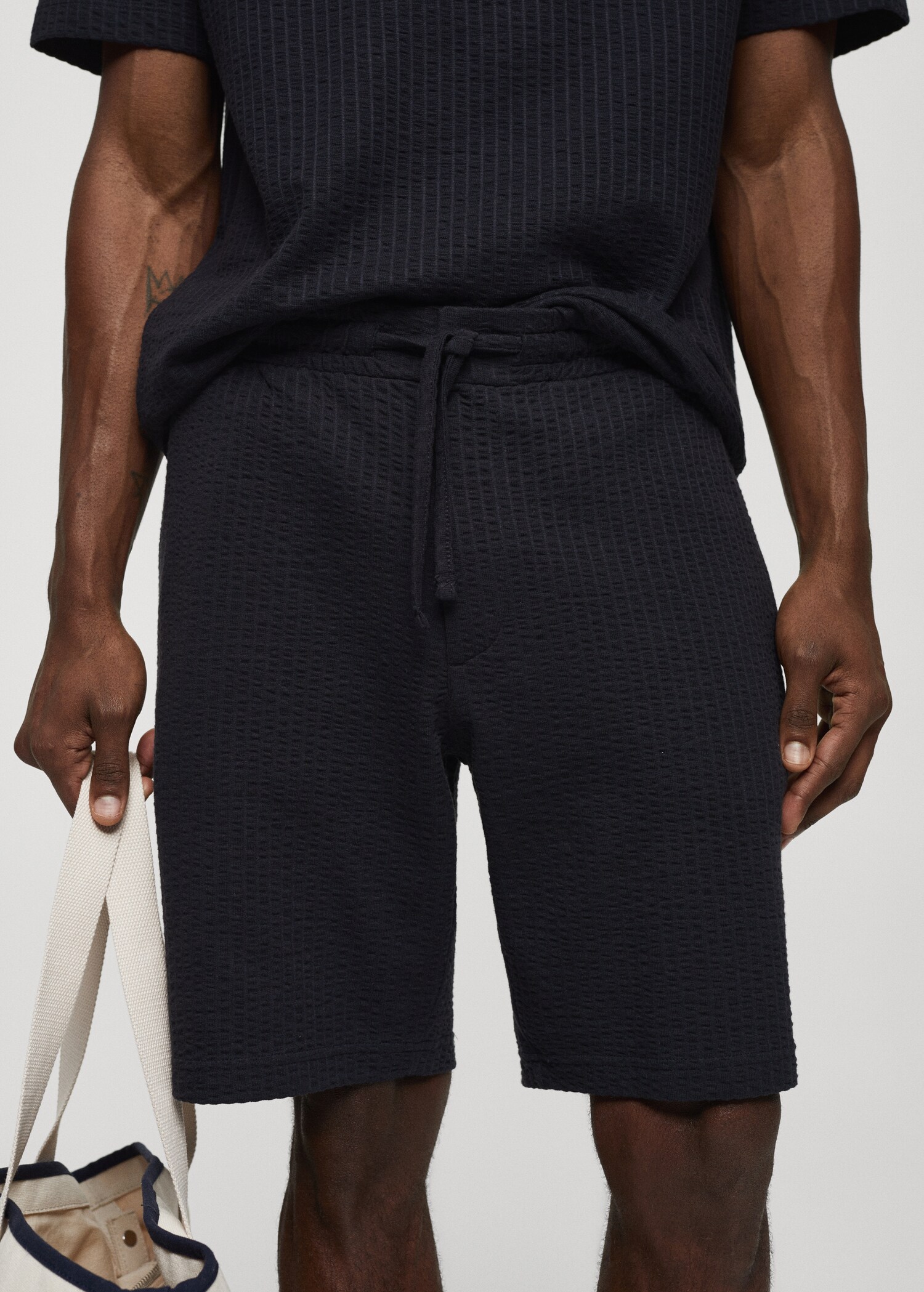 Cotton seersucker bermuda shorts with drawstring - Details of the article 1
