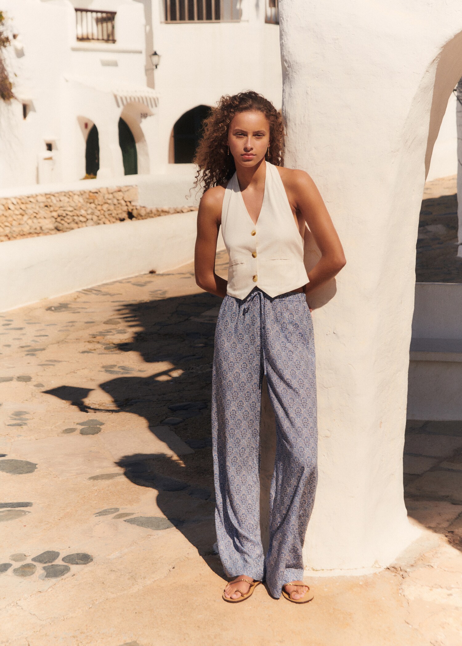 Printed trousers with bow - Details of the article 5