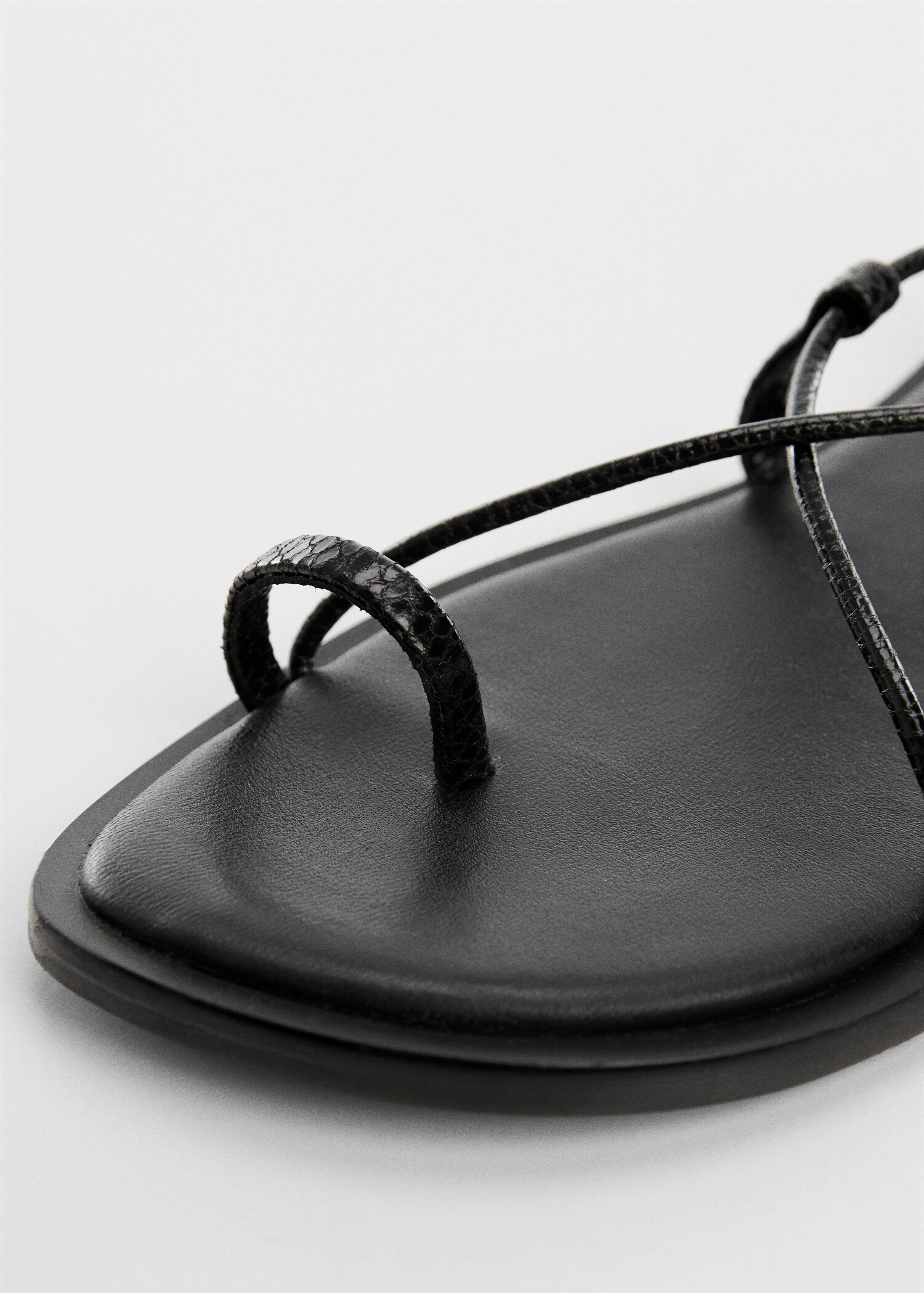 Leather straps sandals - Details of the article 2