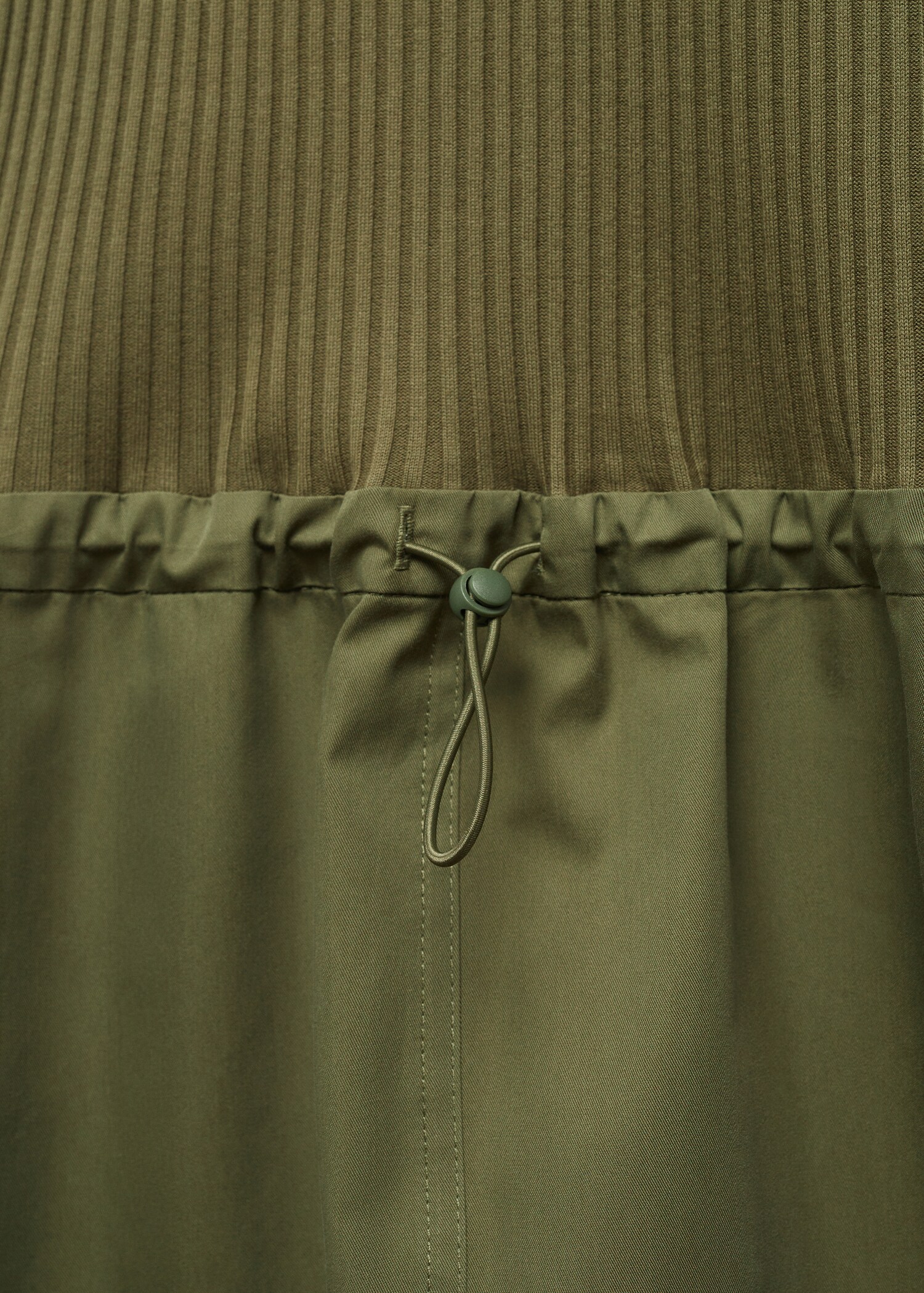 Combined parachute dress - Details of the article 8