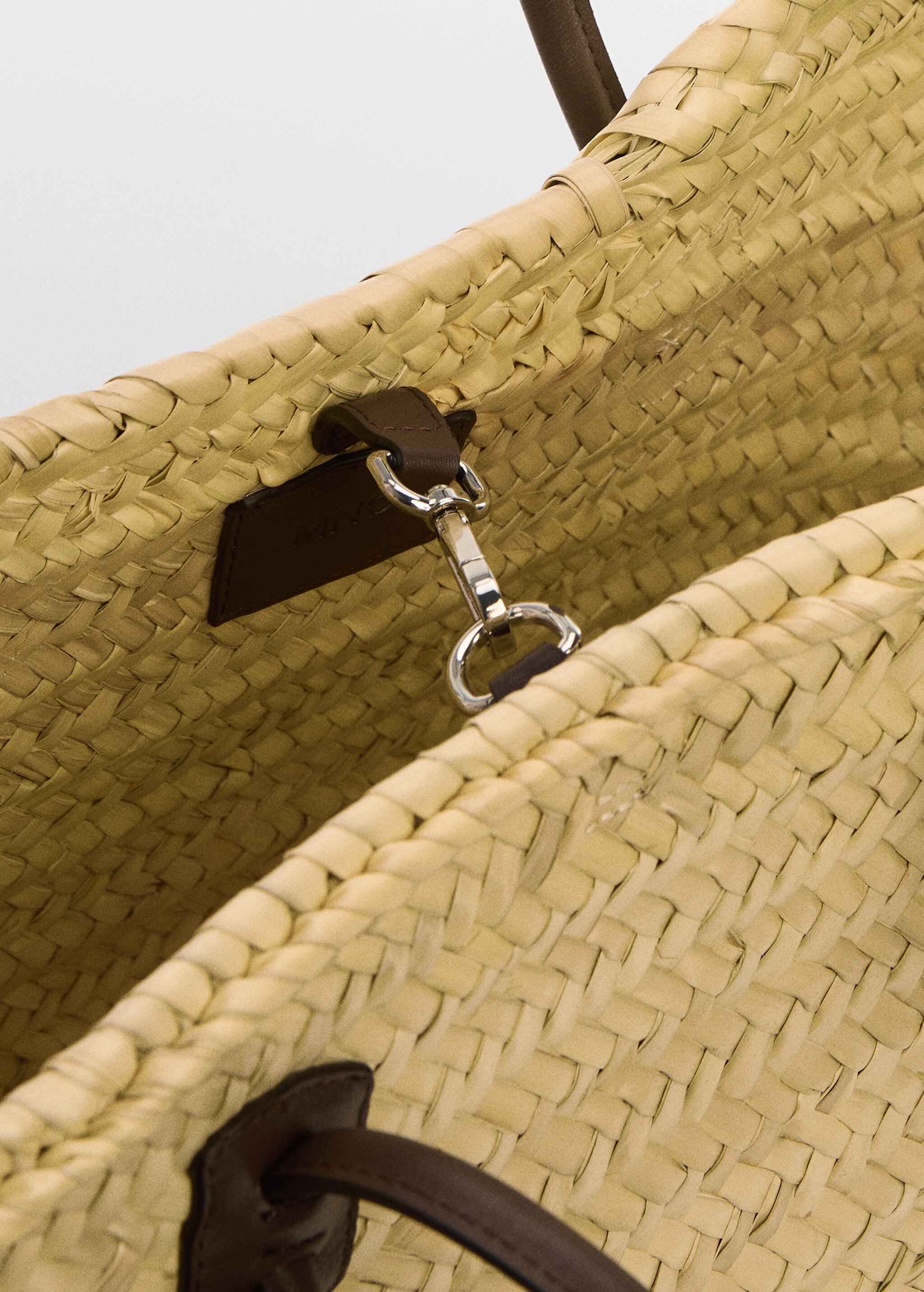Leather basket bag - Details of the article 2