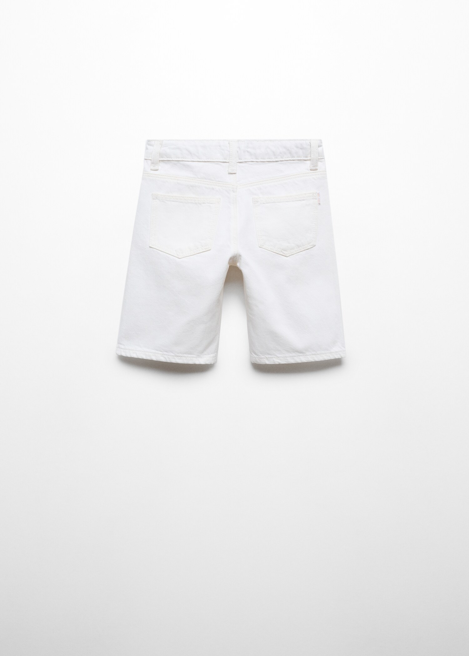 Bermudas vaqueras rotos decorativos - Reverso del artículo