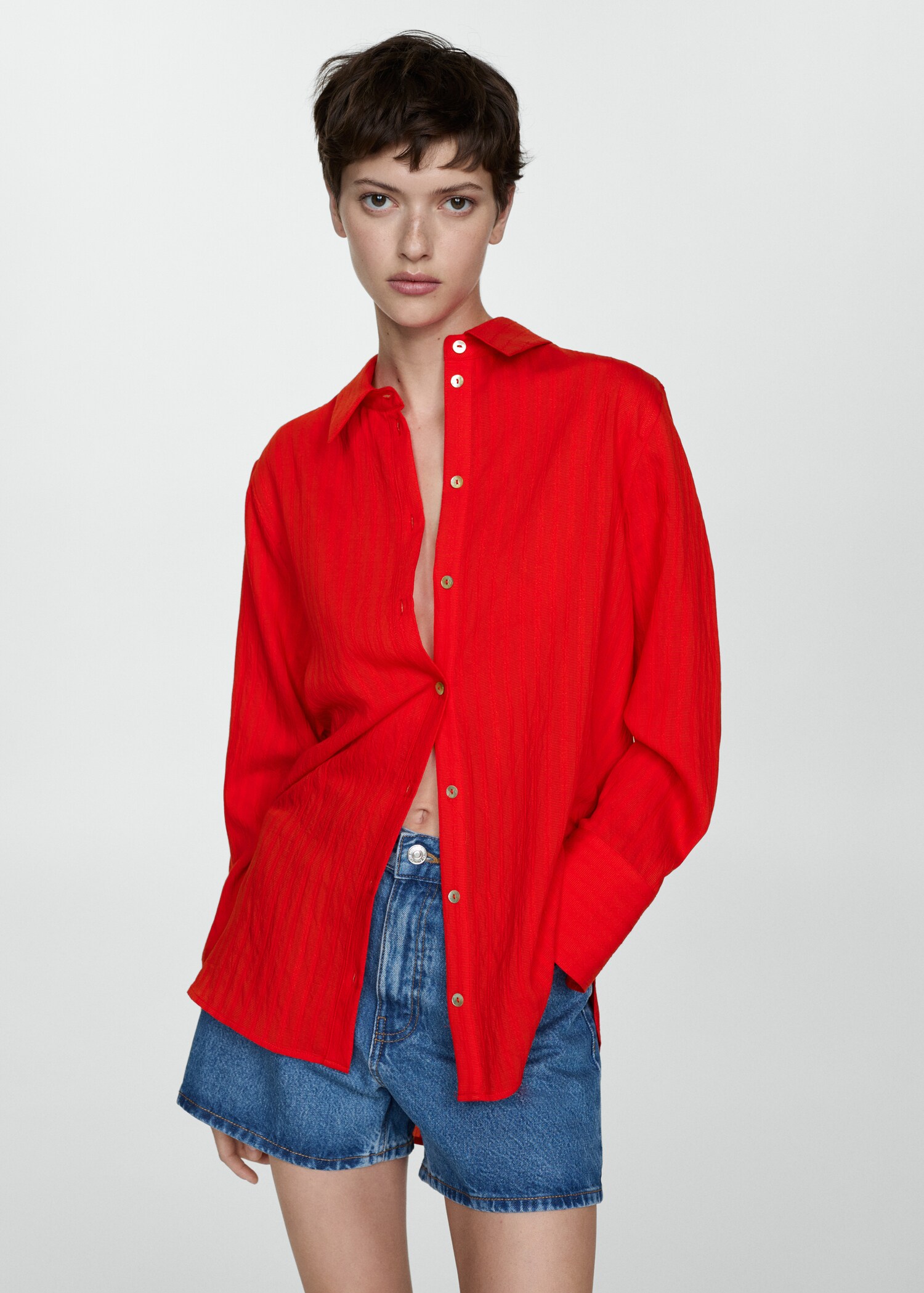 Рубашка с узором в полоску - Женщины | MANGO Россия (Российская Федерация)