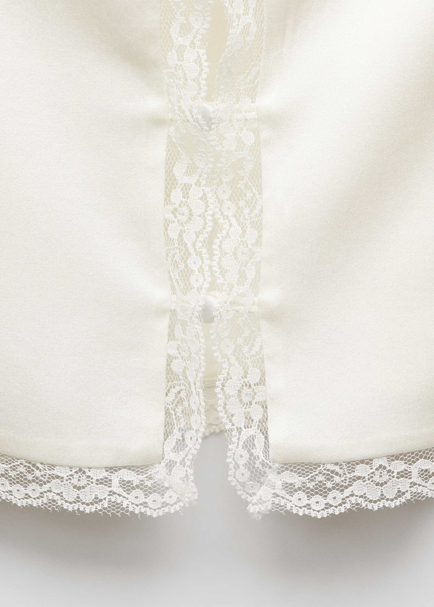 Silk lace top - Details of the article 8
