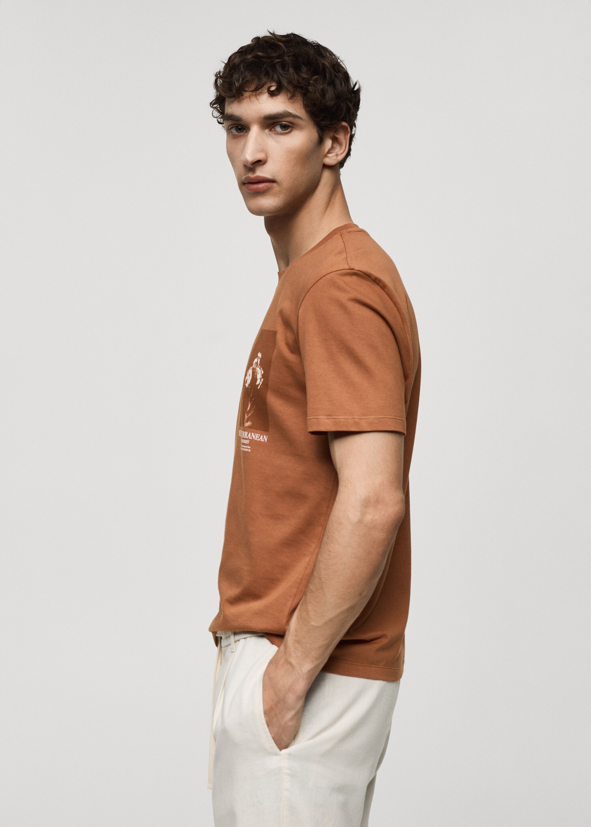 Slim fit 100% printed cotton t-shirt - Details of the article 2
