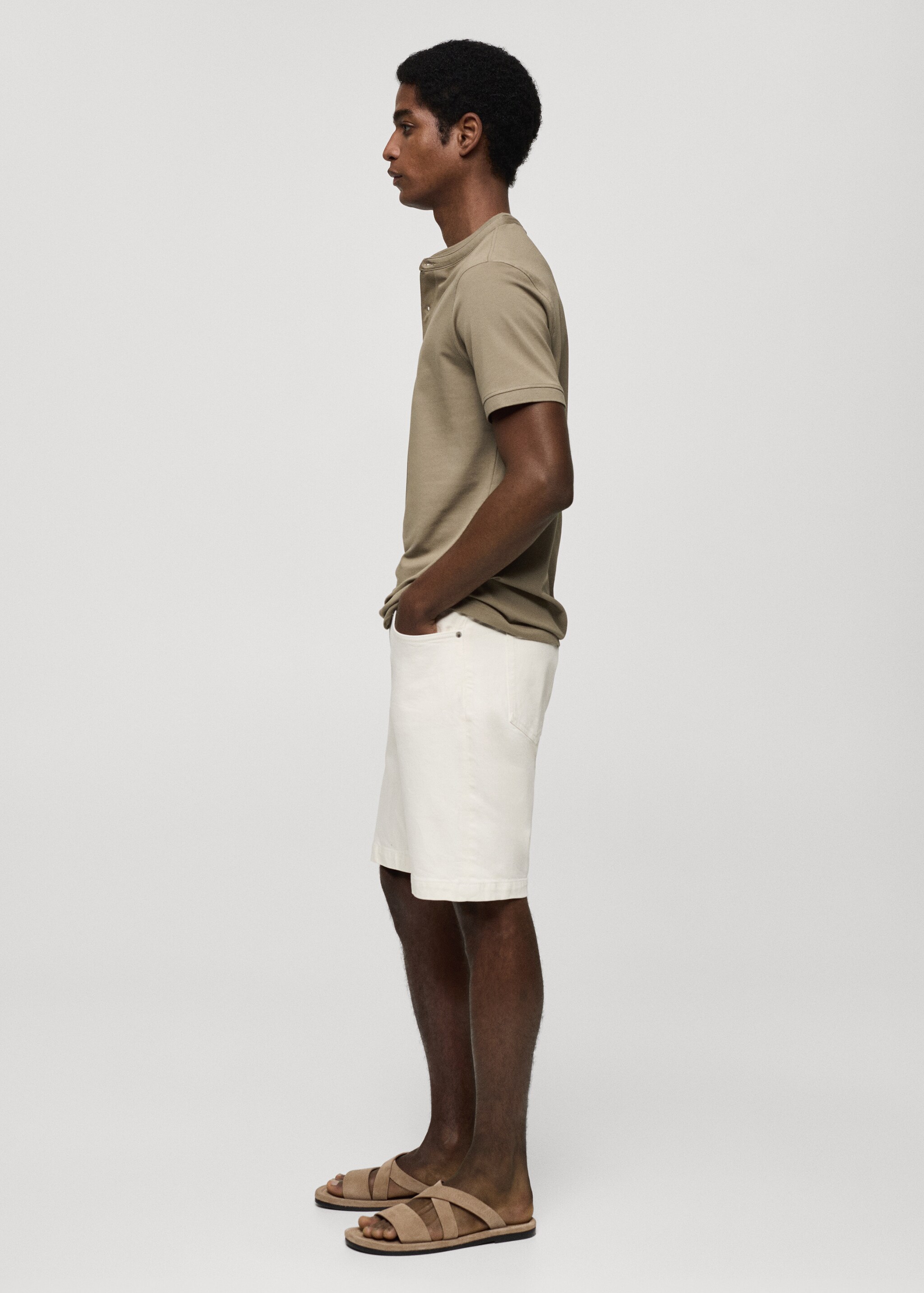Cotton pique polo shirt with mao collar - Details of the article 2
