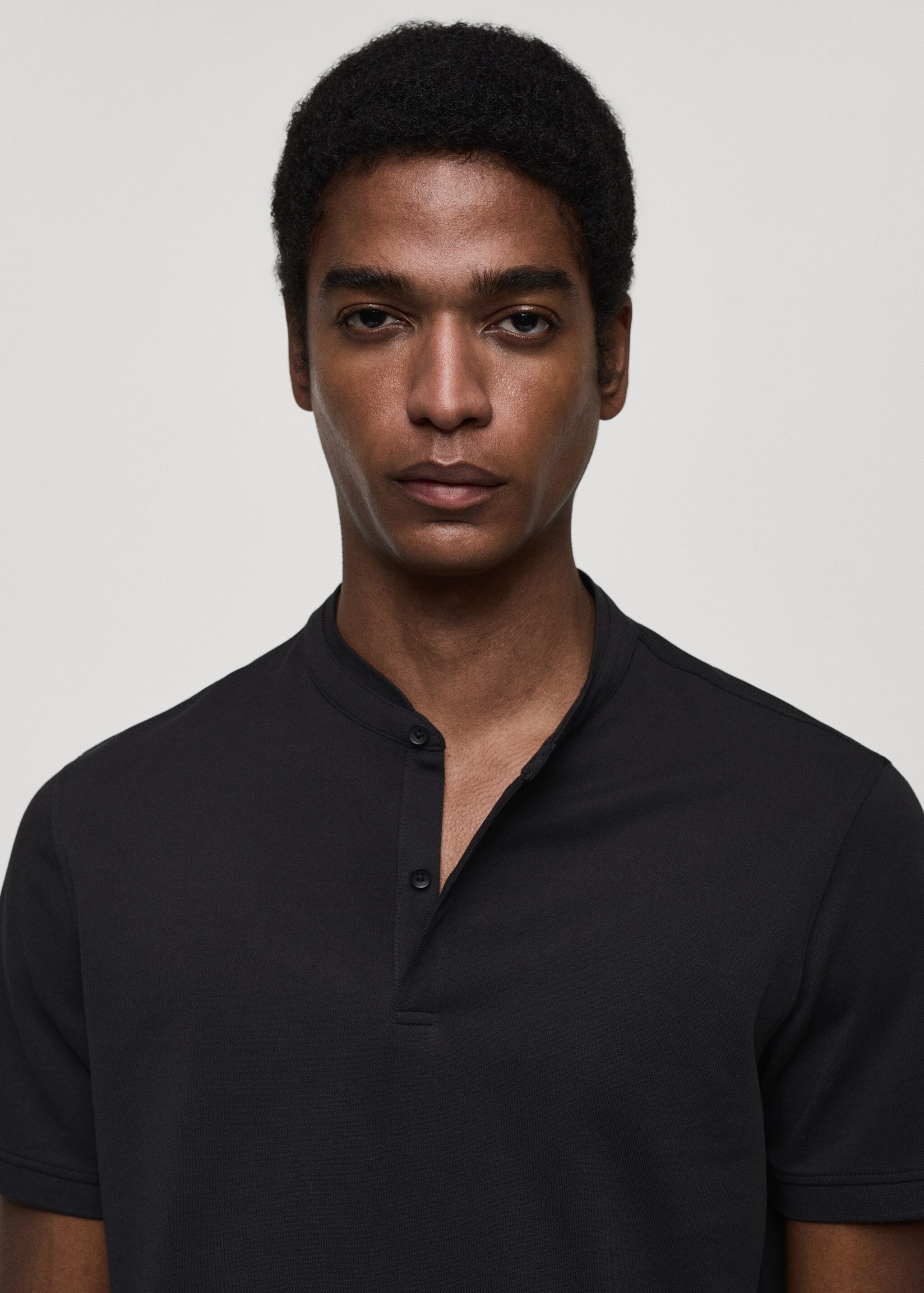 Cotton pique polo shirt with mao collar - Details of the article 1