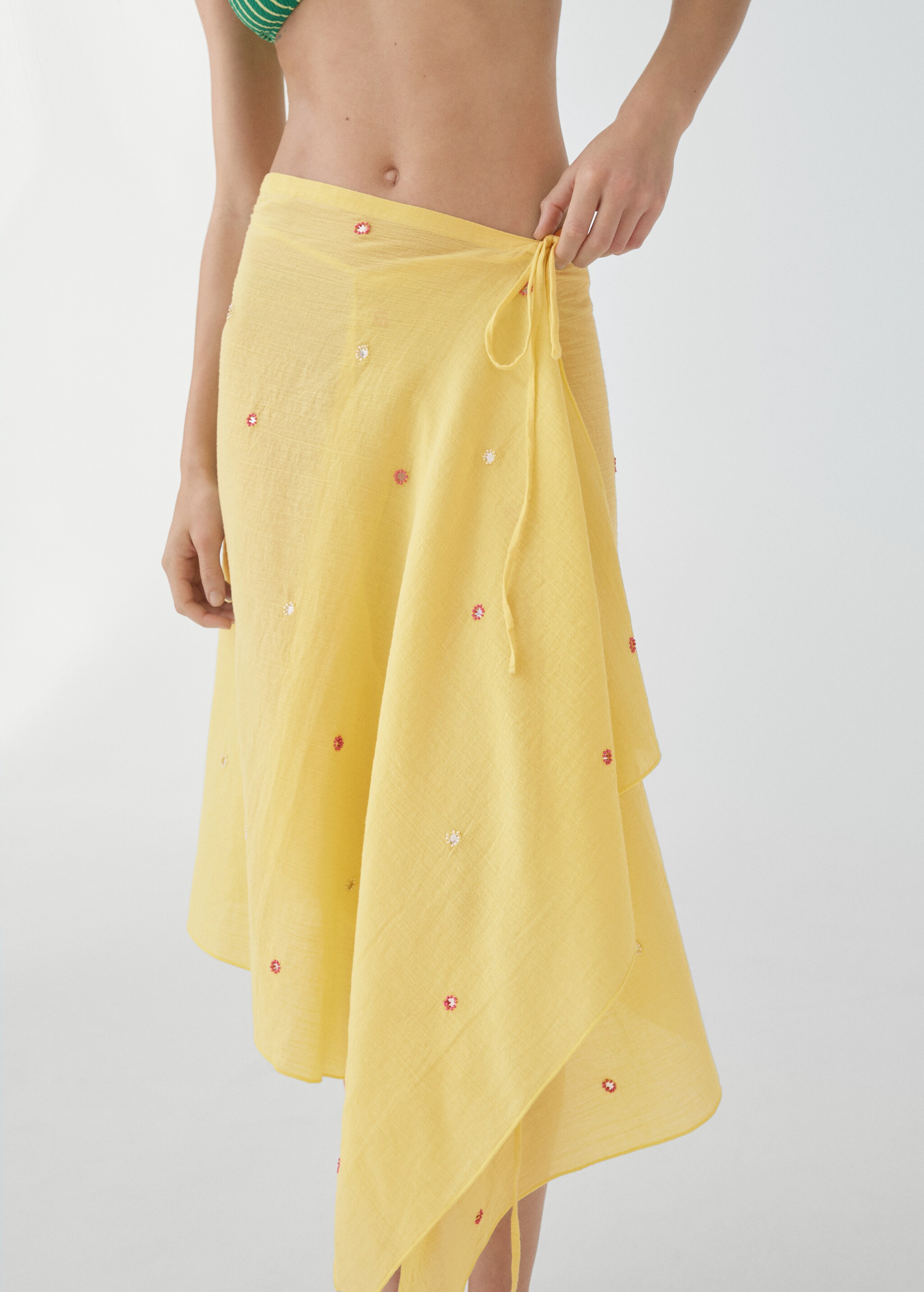 Pareo skirt with embroidered details - Medium plane