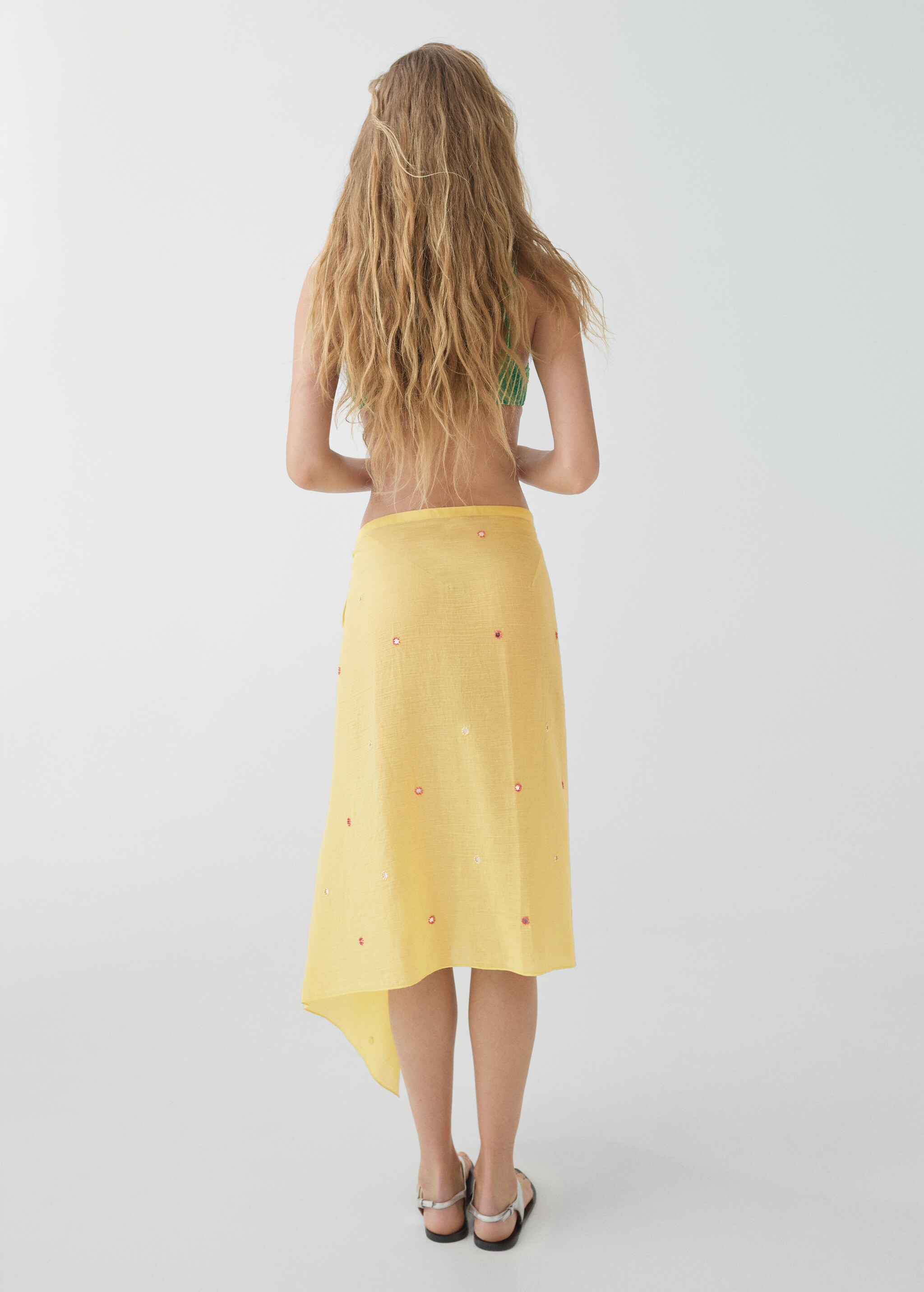 Pareo skirt with embroidered details - Reverse of the article