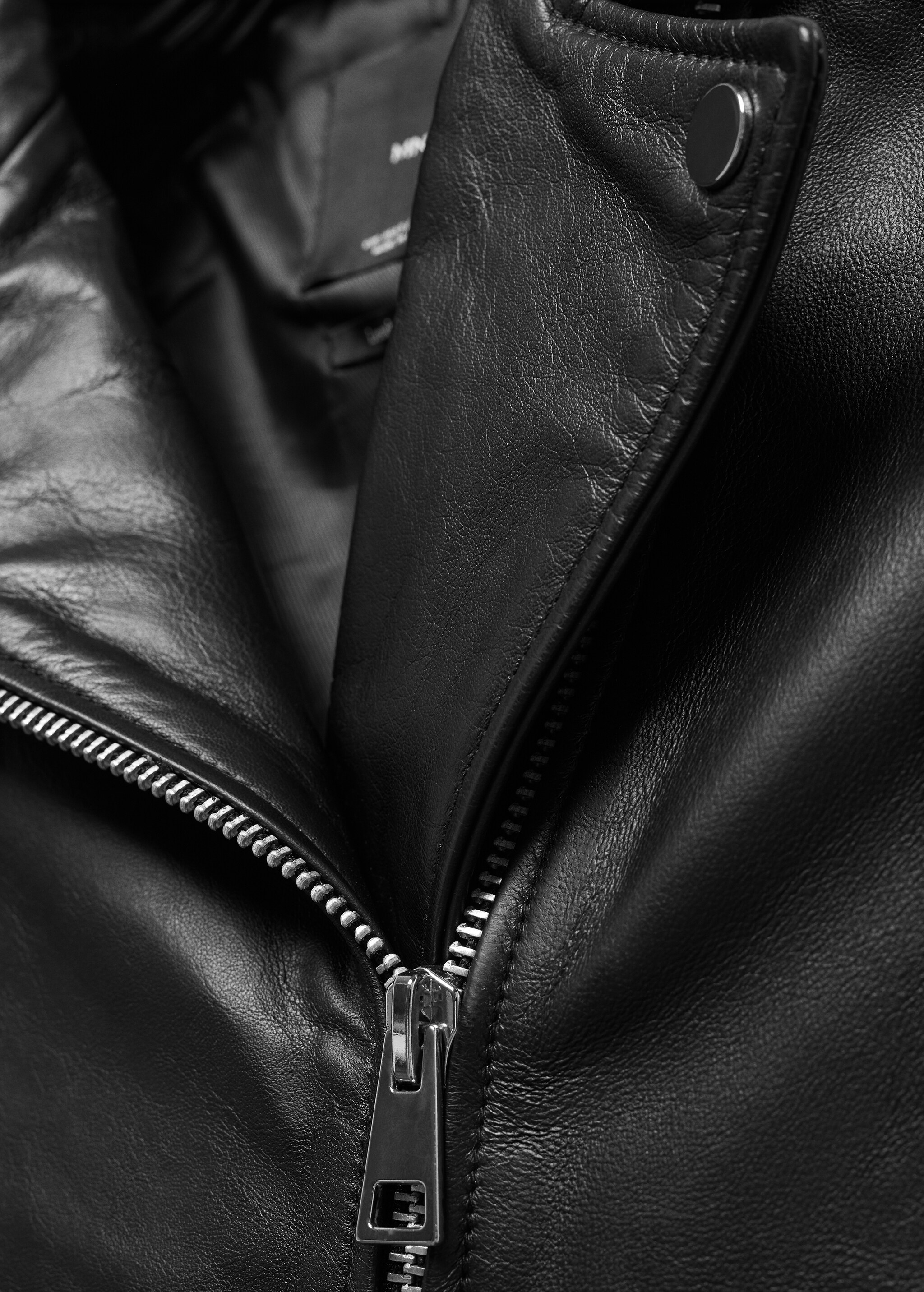 Кожаная байкерская куртка - Деталь изделия 8