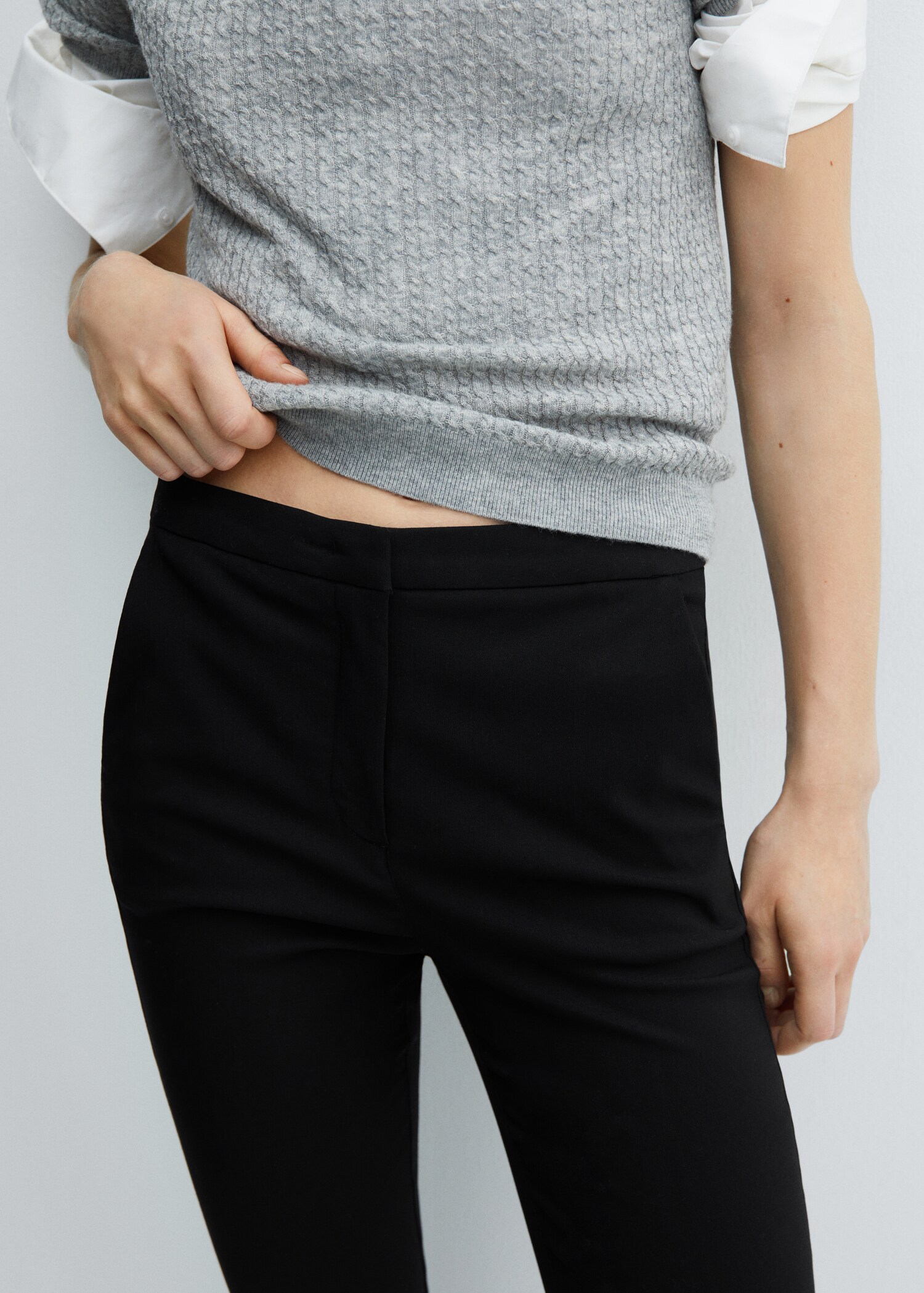 Crop skinny trousers Woman MANGO Singapore