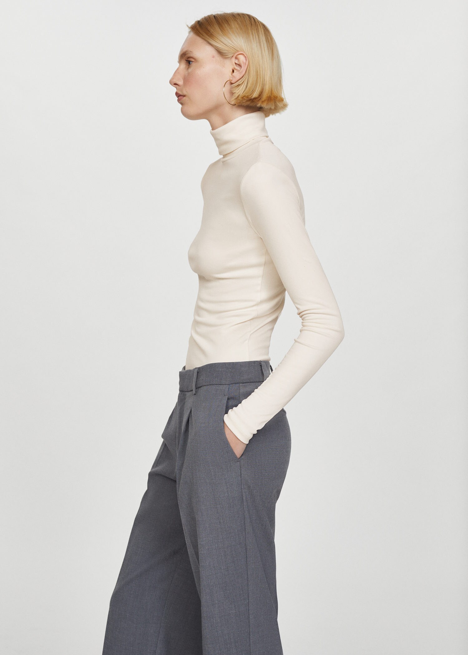 Long sleeve top in a modal blend - white
