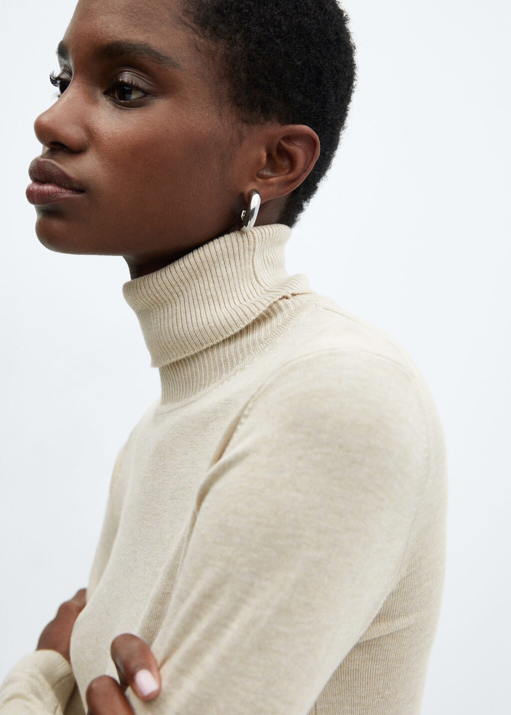 Fine knit turtleneck sweater MANGO