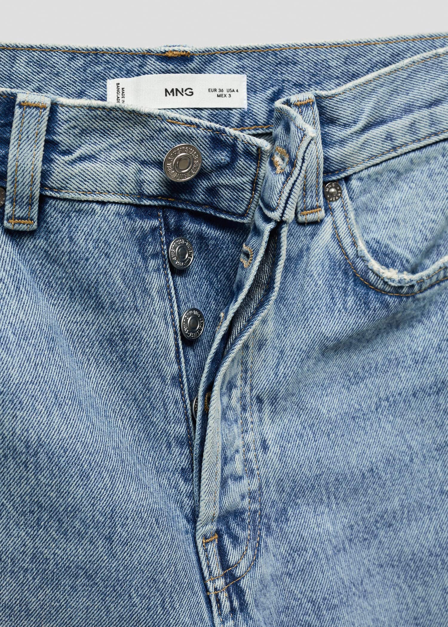Straight jeans with forward seams