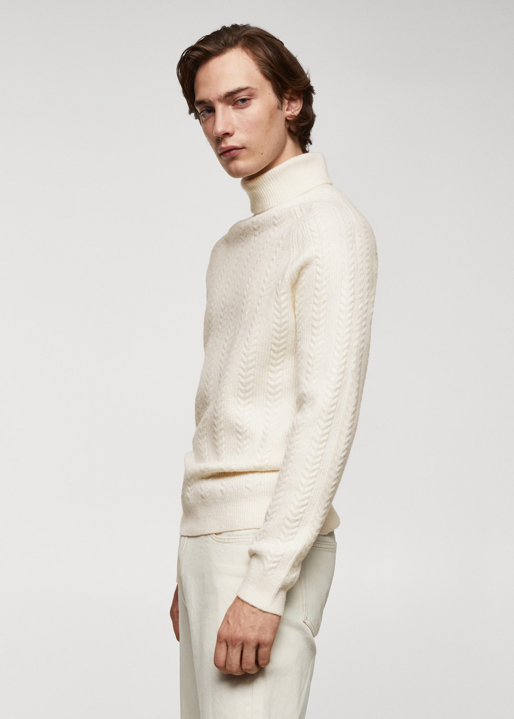 Twisted turtleneck sweater MANGO