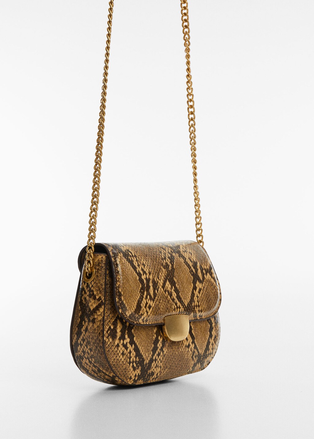 Crossbody bag with flap