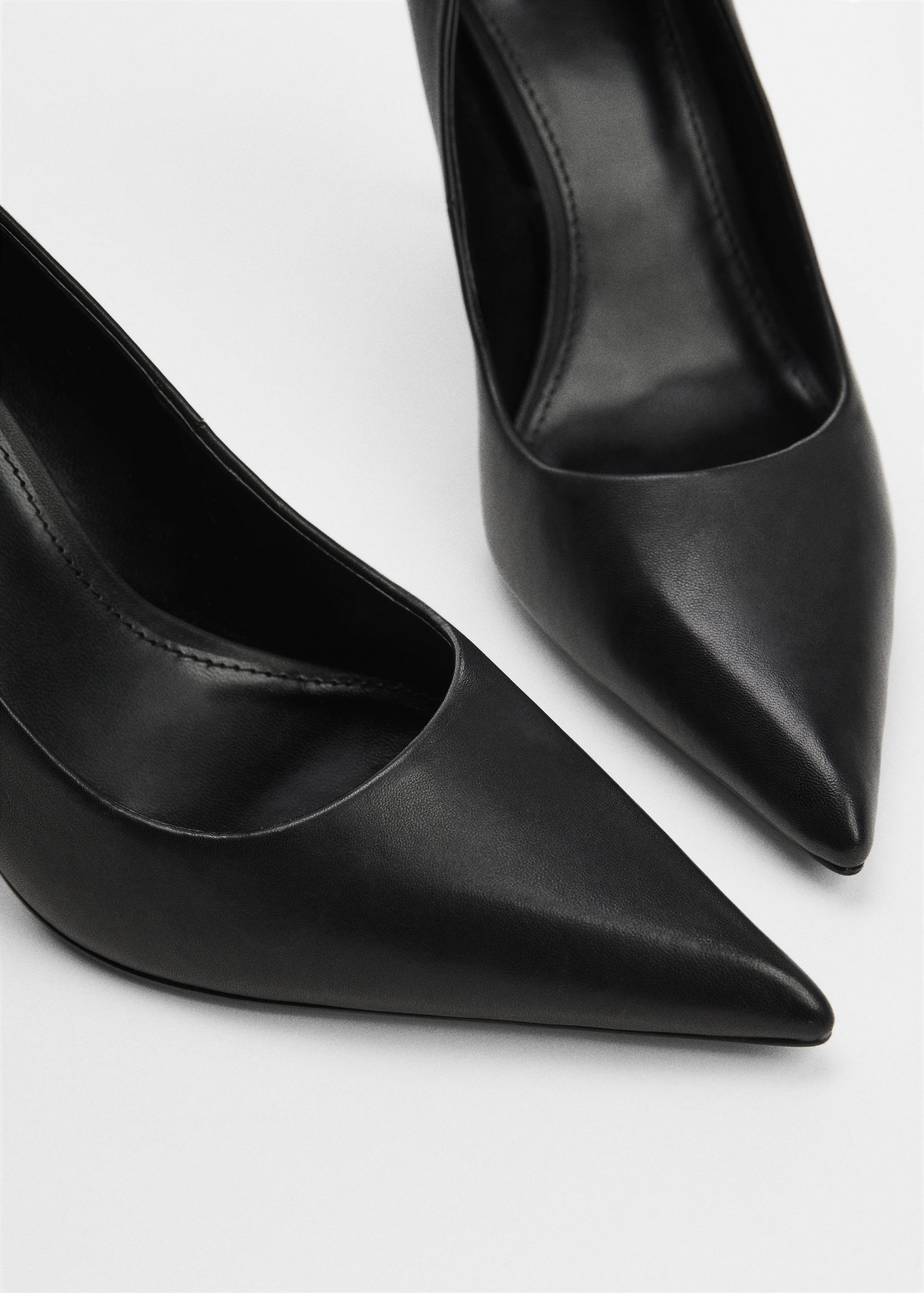 Heel leather shoes | MANGO