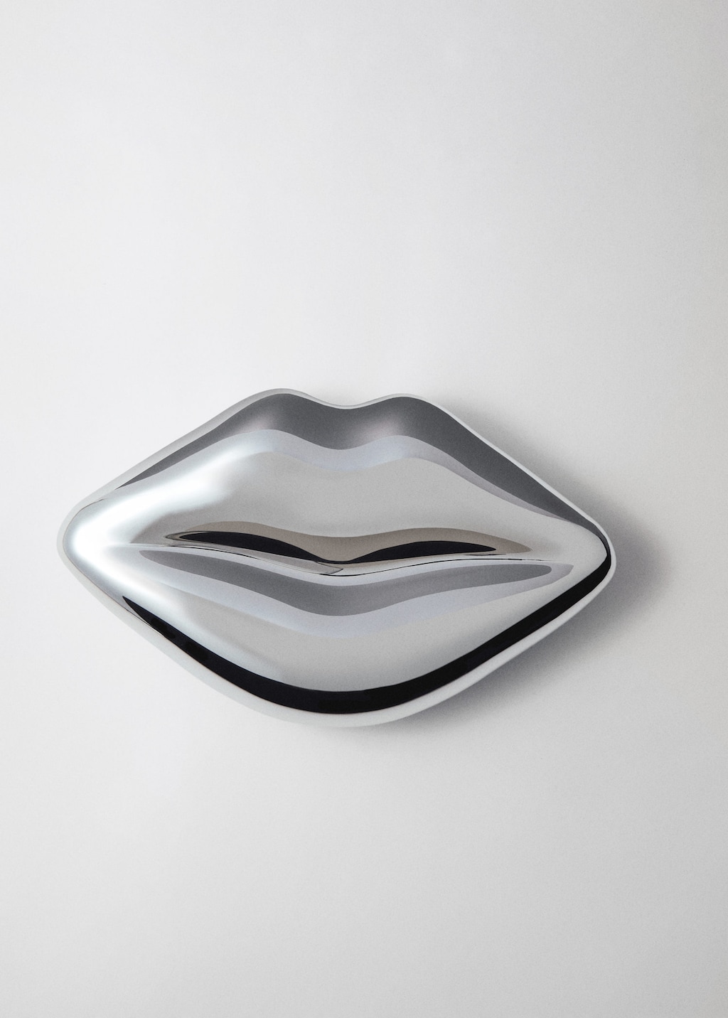 Lips clutch best sale bag