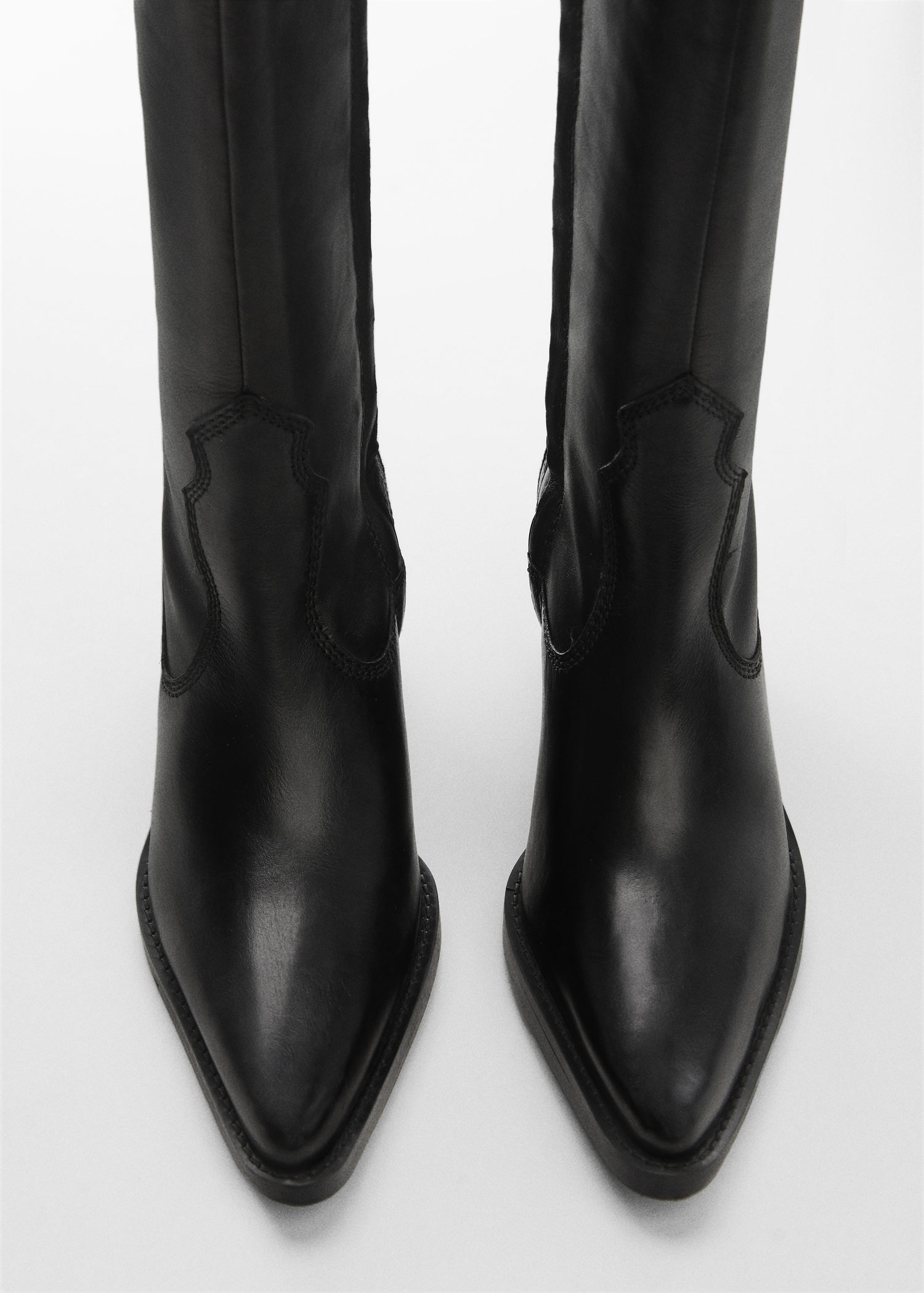 High heel leather boot | MANGO