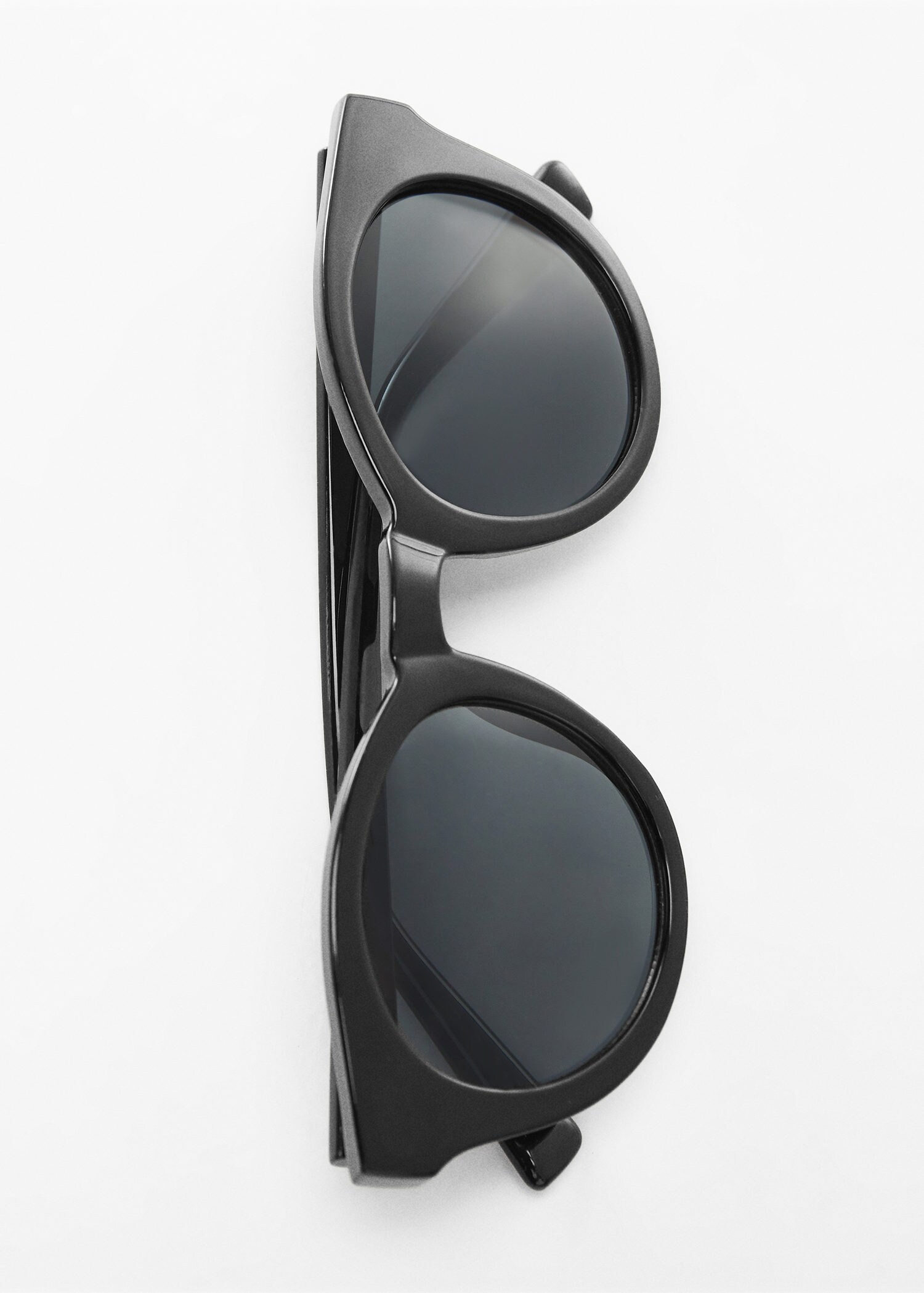 Retro style sunglasses | MANGO