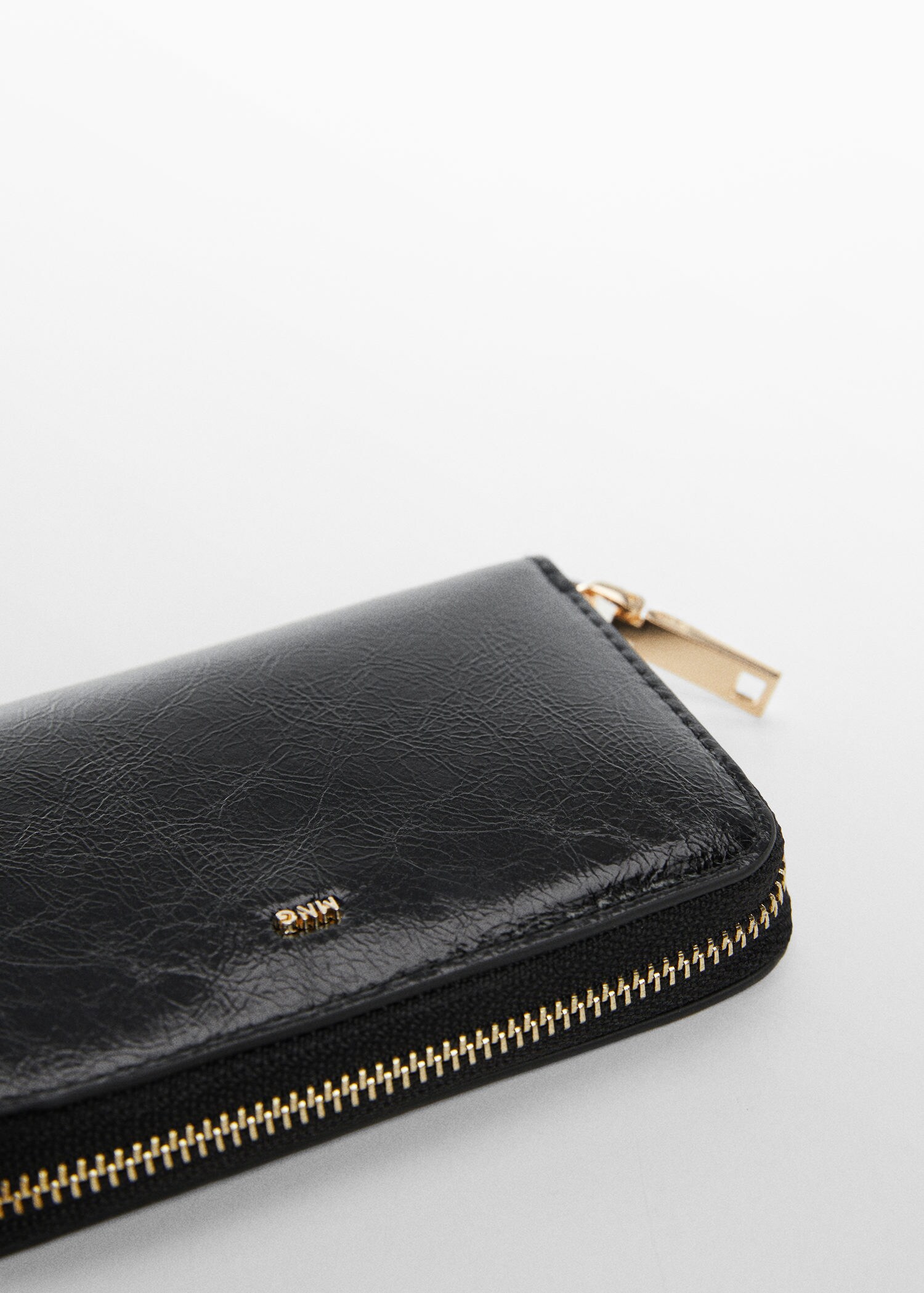 Embossed Logo Type Wallet 110 X 100