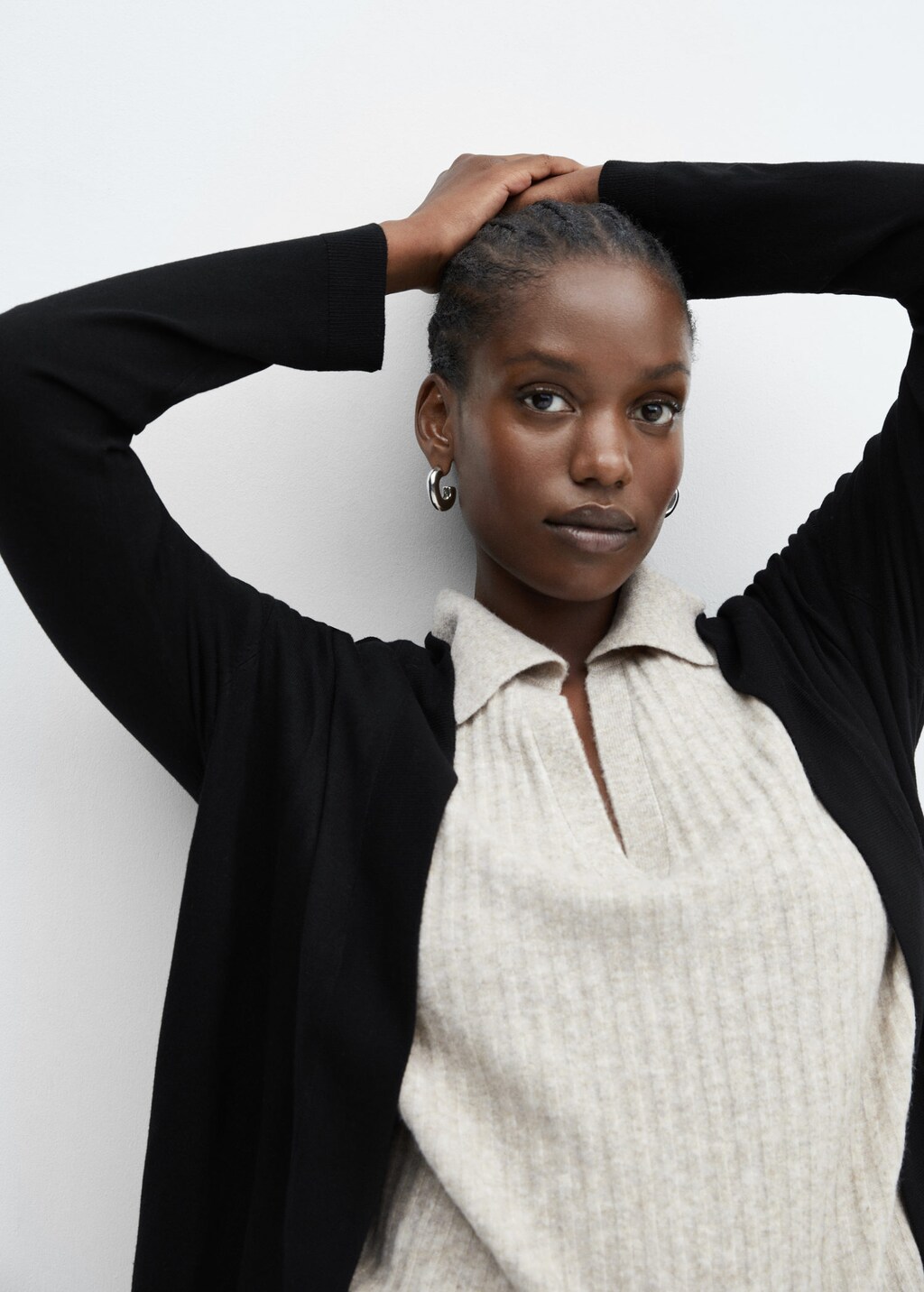 Fine knit top cardigan black