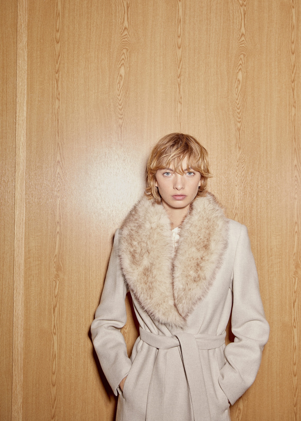 Manteco wool coat with detachable fur collar MANGO