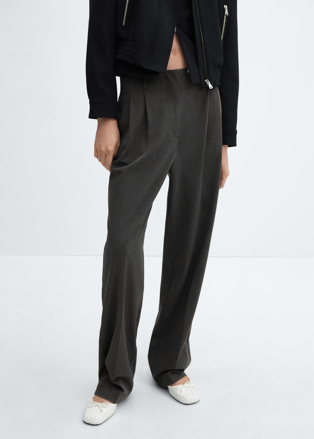 Long pleated deals trousers