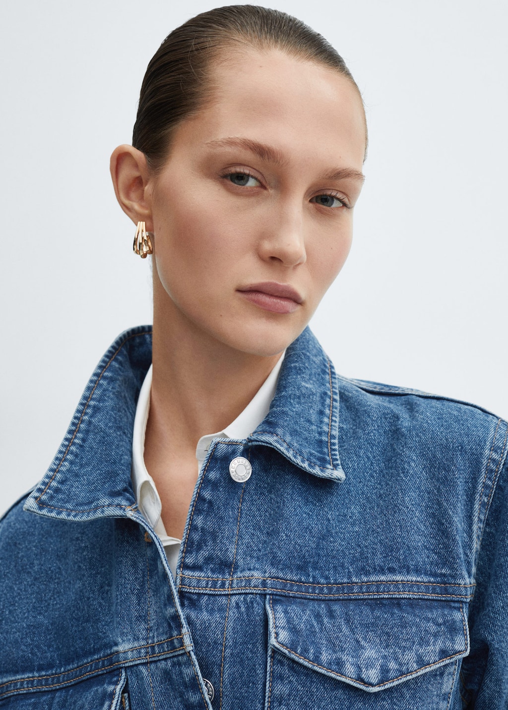 Denim jacket shop with belt