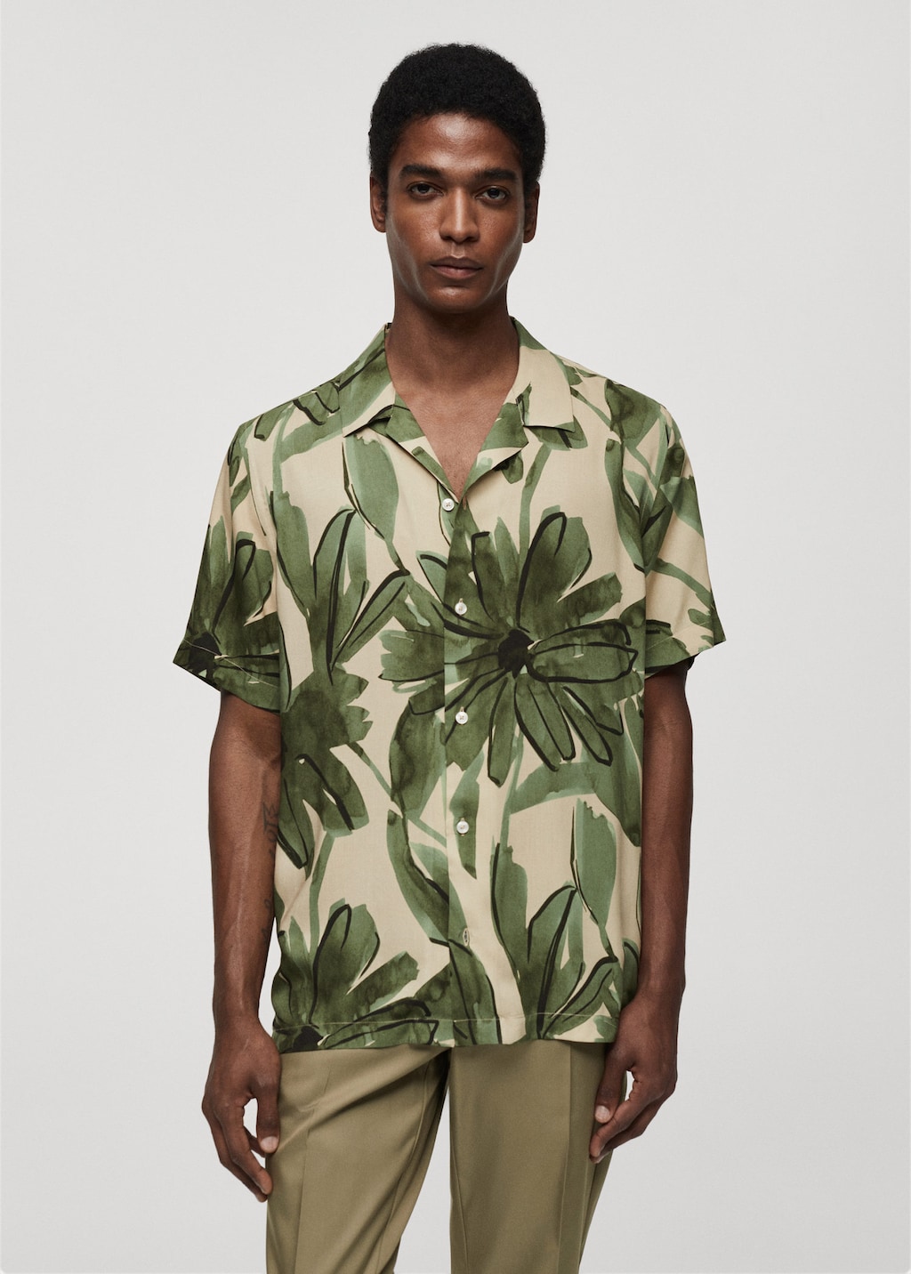 Leaf shirt sales