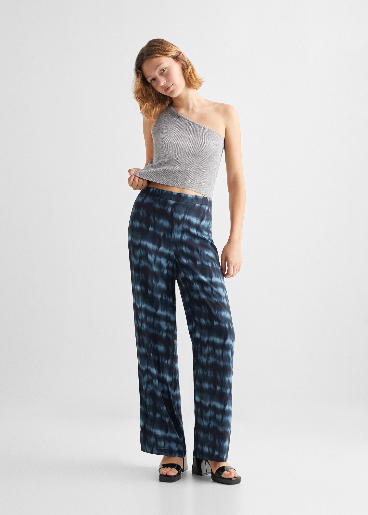 Flowy printed trousers - General plane