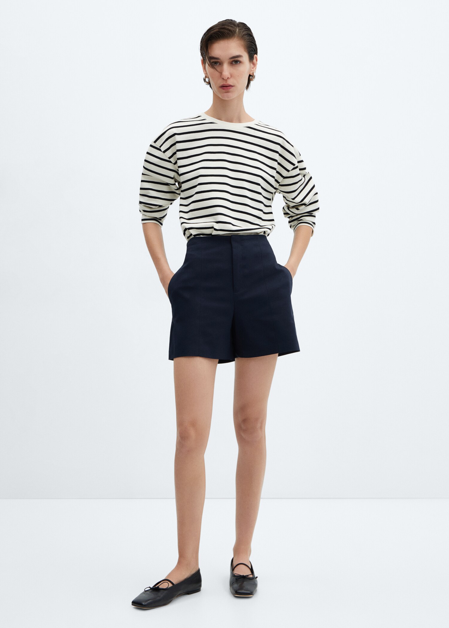 High-waist straight shorts - General plane