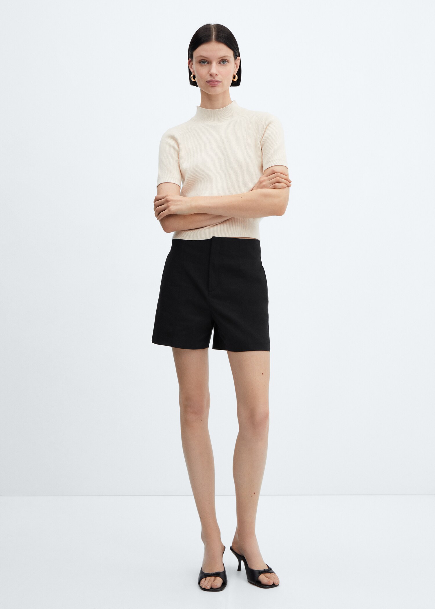 High-waist straight shorts - General plane