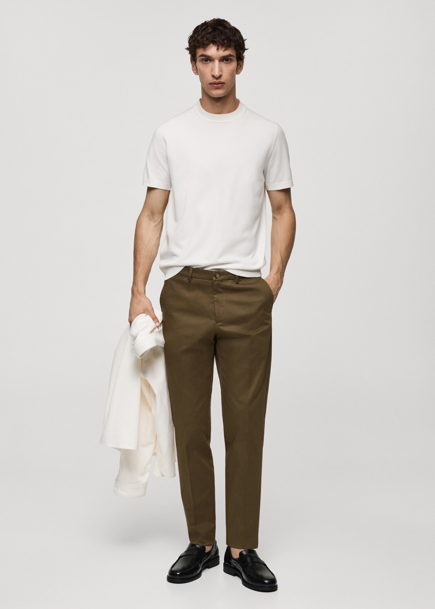 Pantalón chino slim fit - Plano general