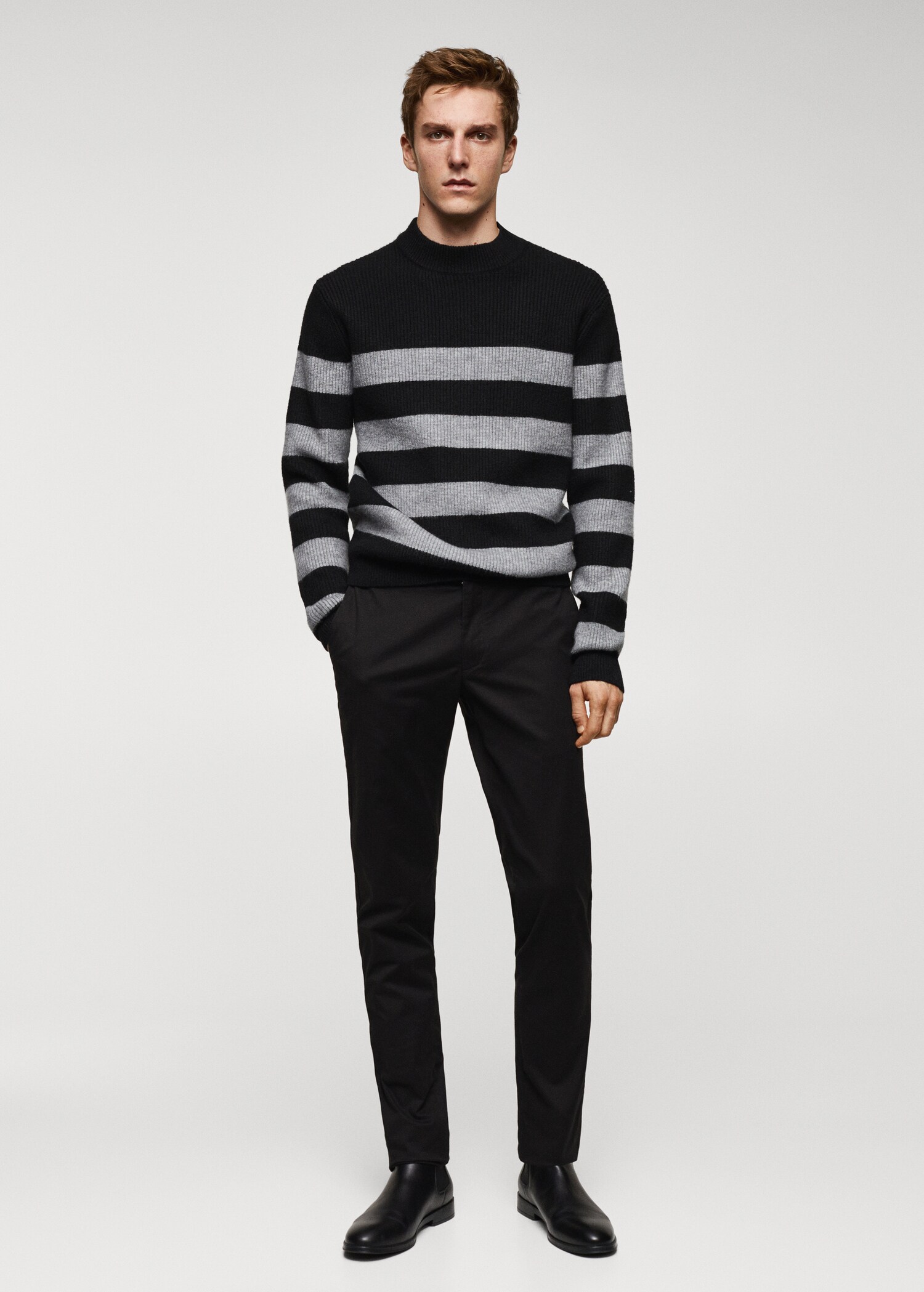 Pantalón chino slim fit sarga - Plano general